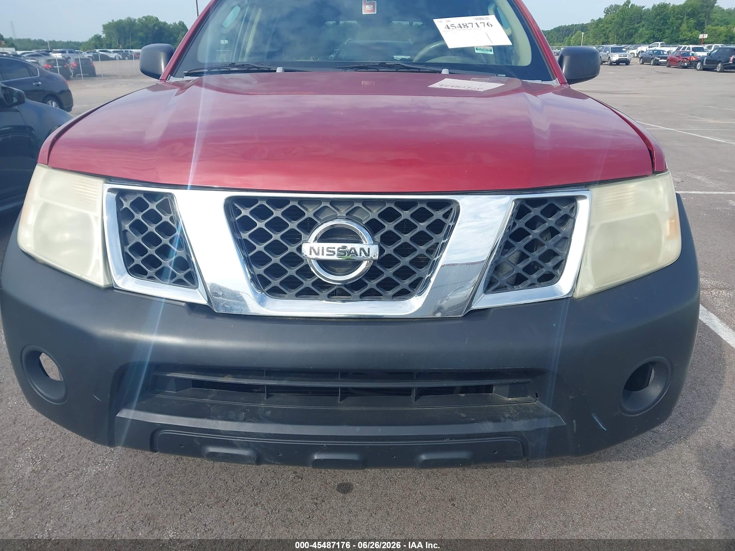 2008 Nissan Pathfinder S Red vin: 5N1AR18B58C605272