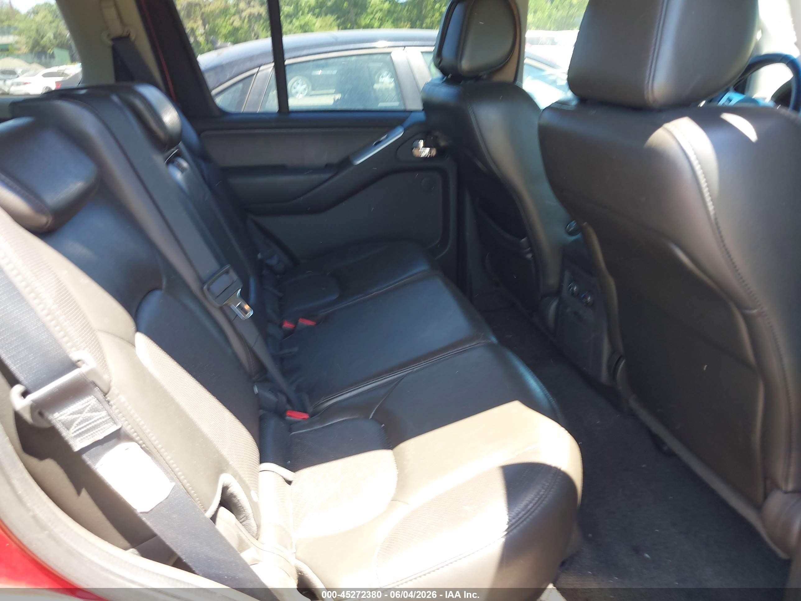 2008 Nissan Pathfinder Se Красный vin: 5N1AR18B58C653113