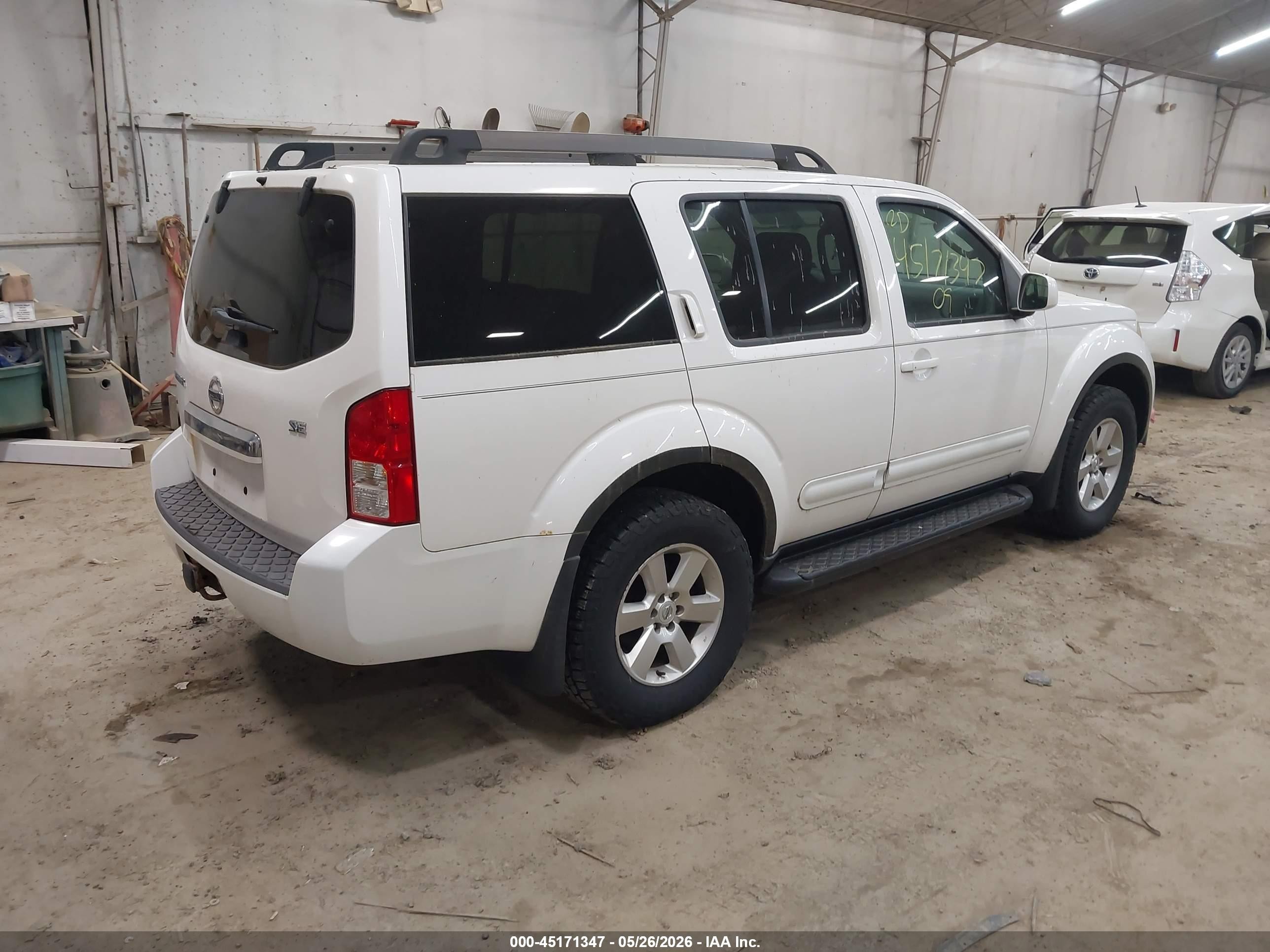2009 Nissan Pathfinder Se White vin: 5N1AR18B59C602499