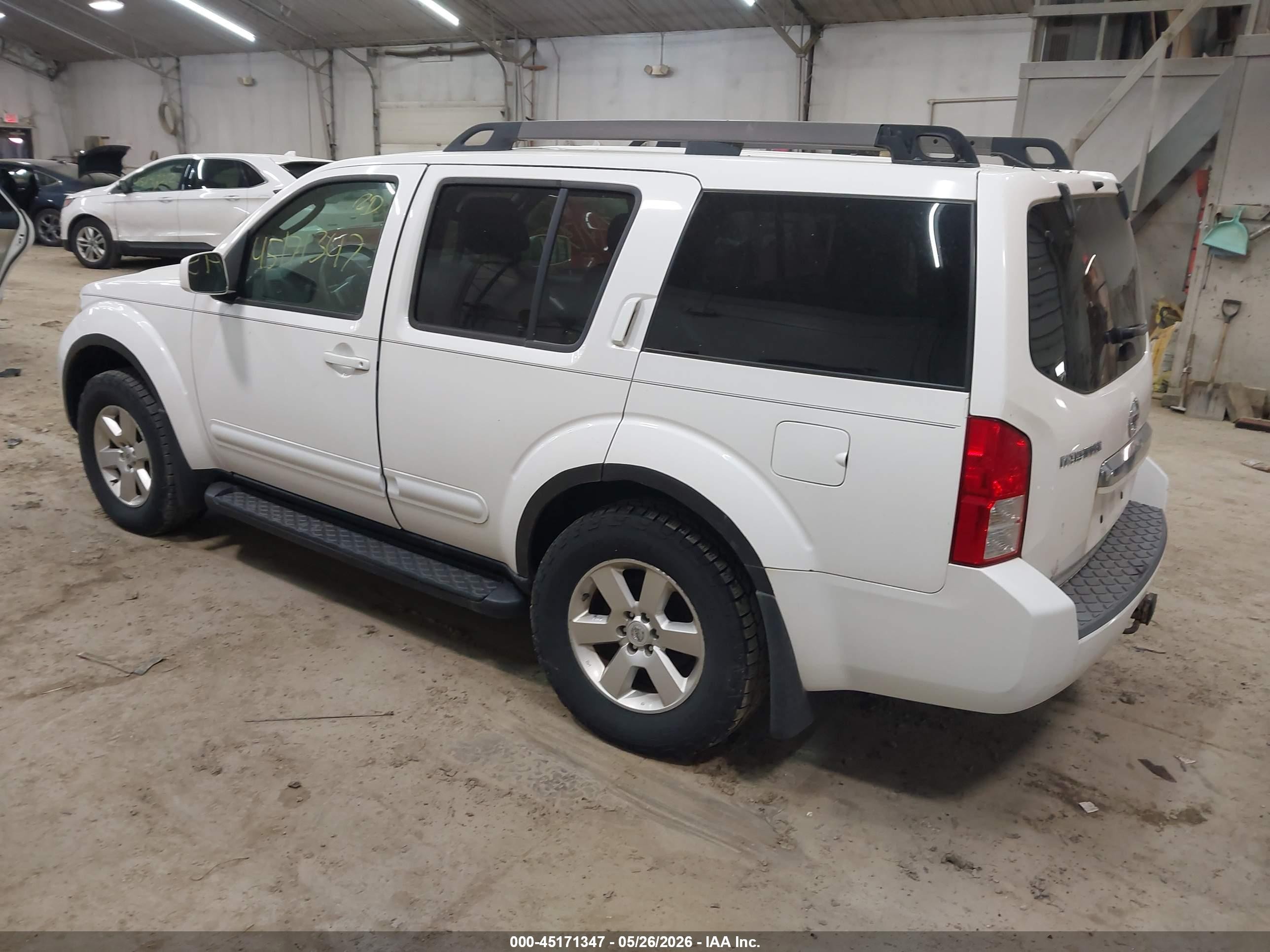 2009 Nissan Pathfinder Se White vin: 5N1AR18B59C602499