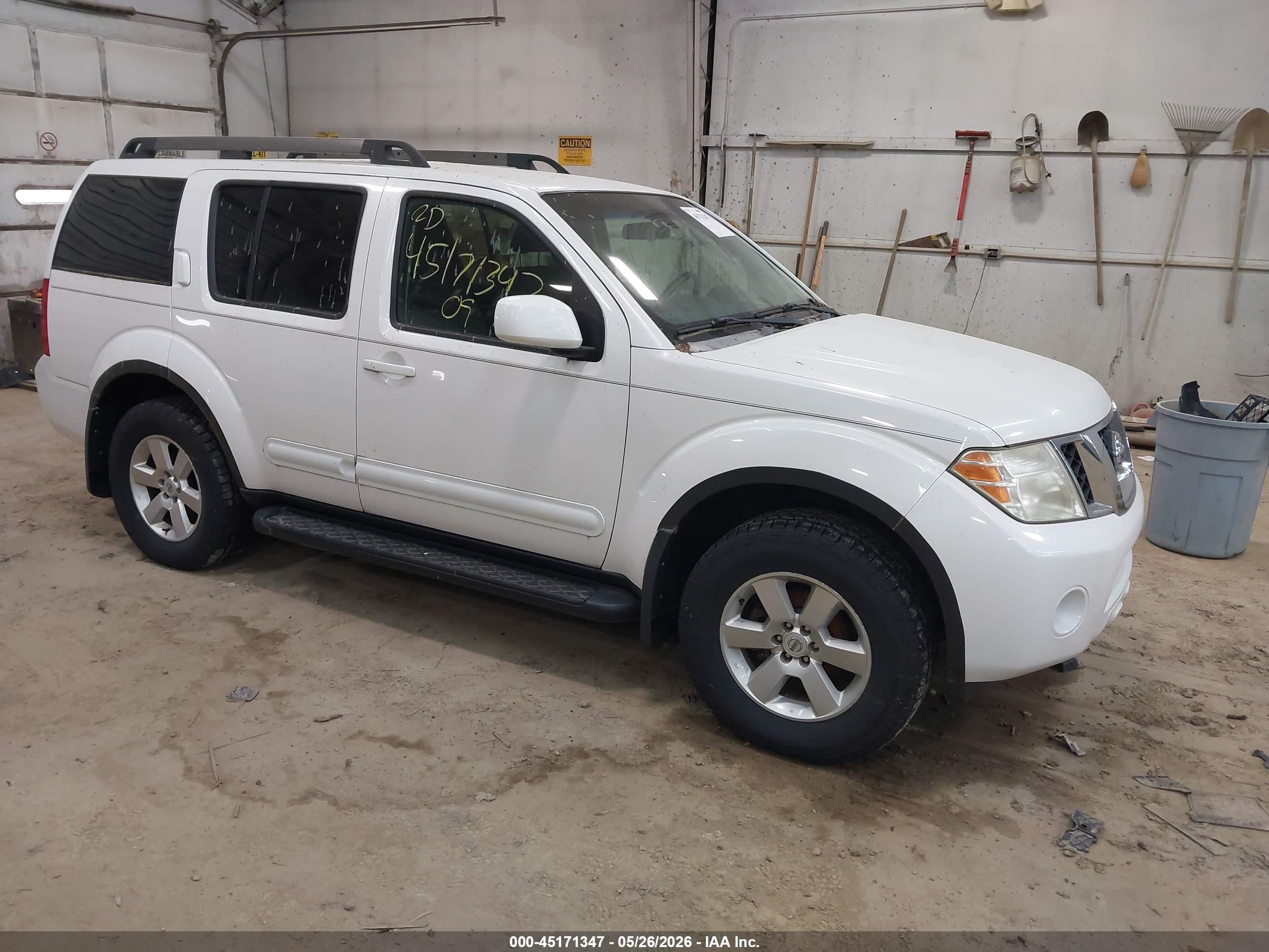 2009 Nissan Pathfinder Se White vin: 5N1AR18B59C602499