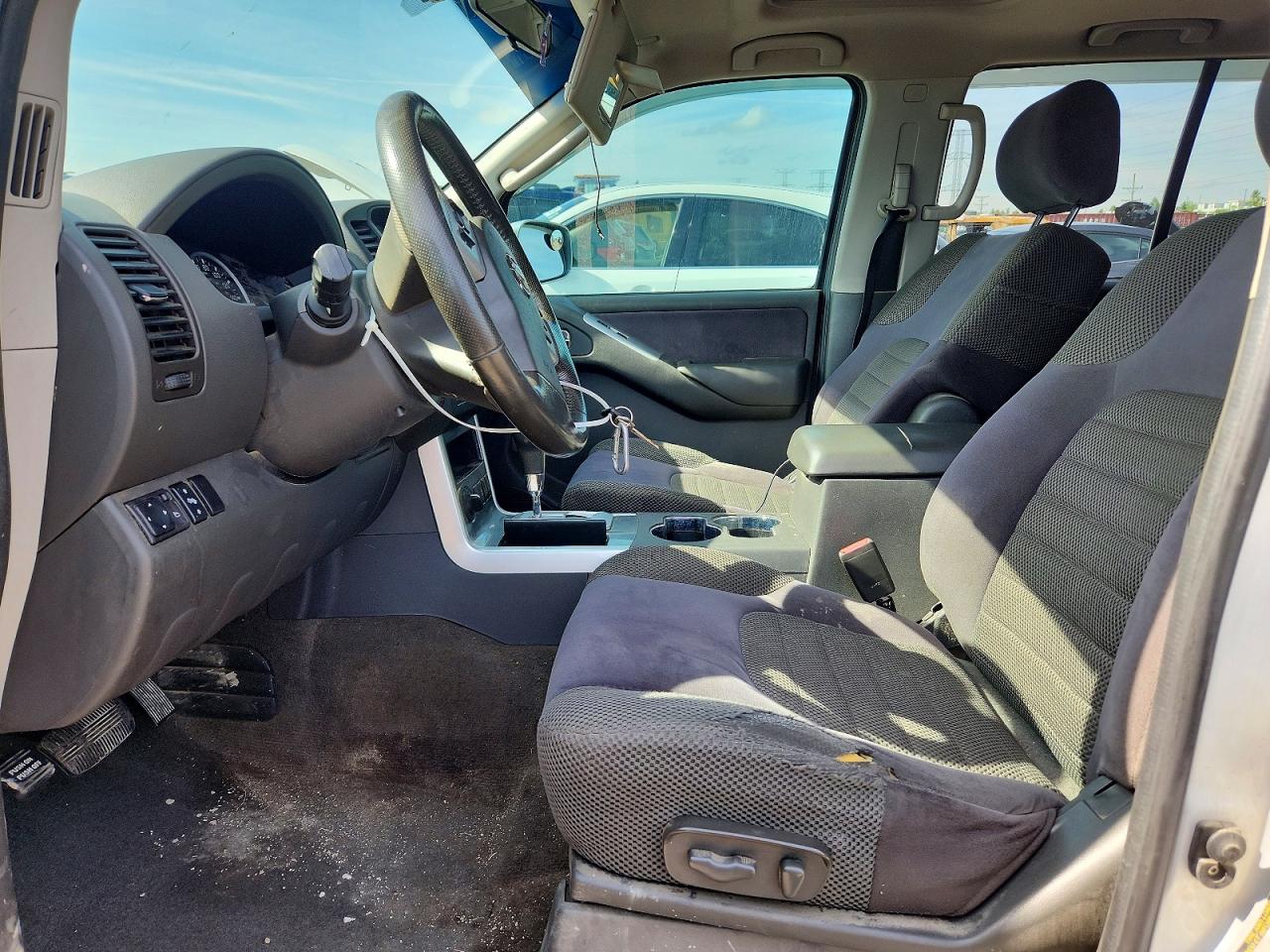 2009 Nissan Pathfinder S Silver vin: 5N1AR18B59C615611