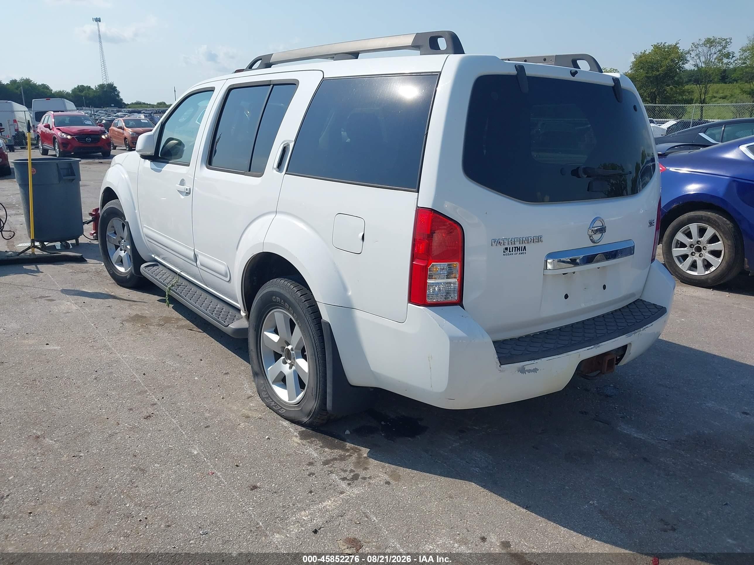 2008 Nissan Pathfinder Se White vin: 5N1AR18B68C605670