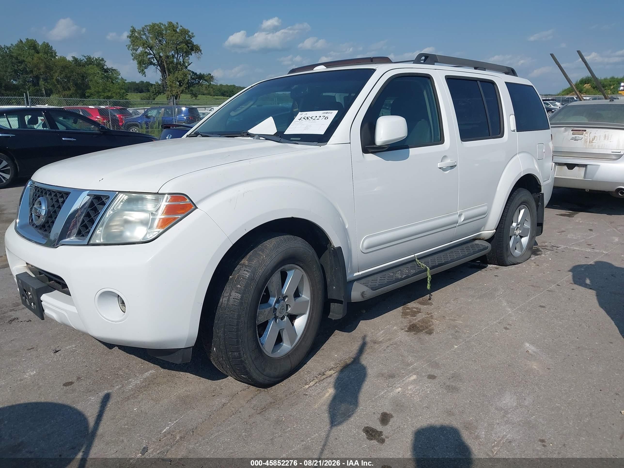 2008 Nissan Pathfinder Se White vin: 5N1AR18B68C605670