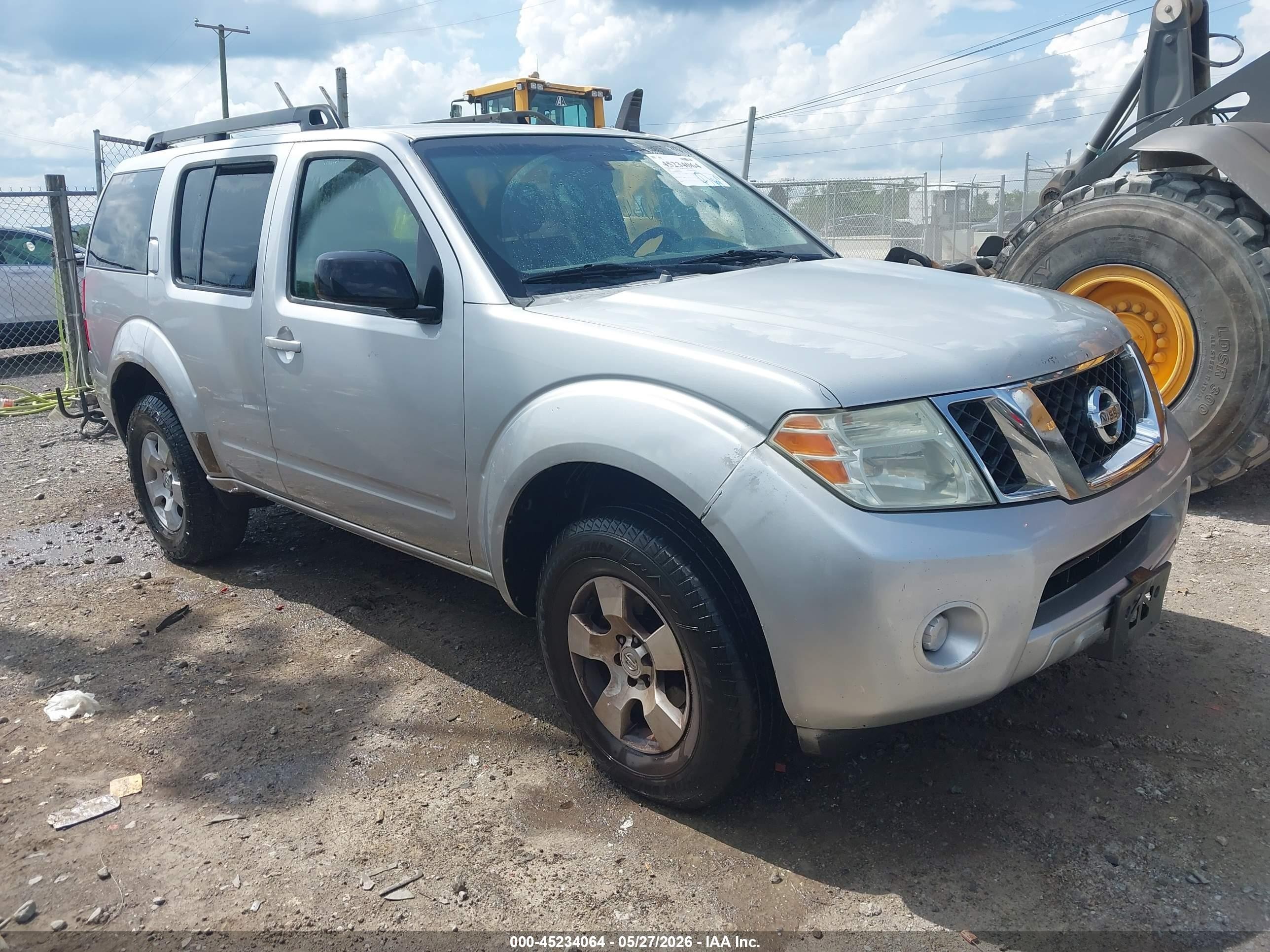 2008 Nissan Pathfinder S Silver vin: 5N1AR18B68C639639