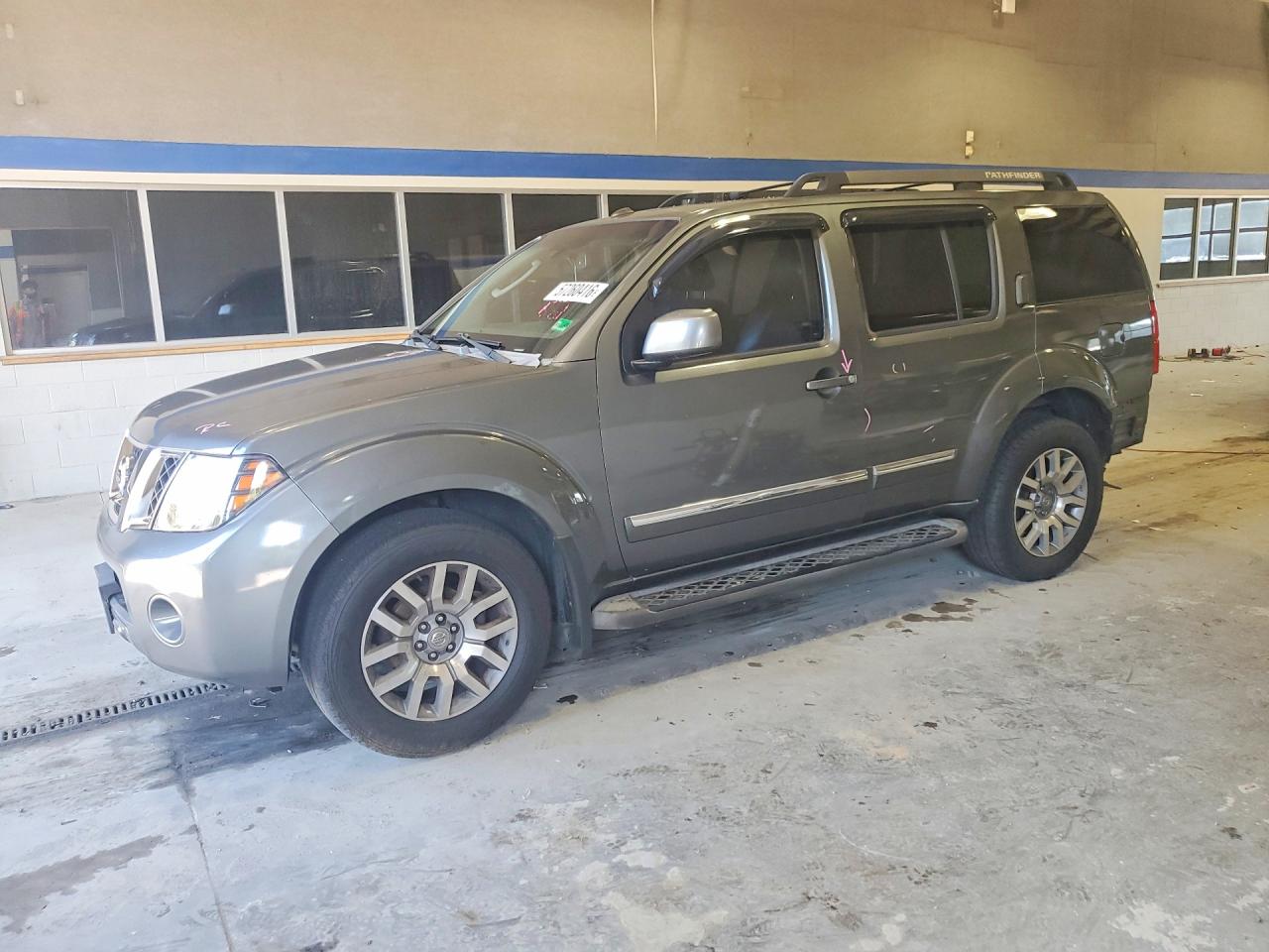 2009 Nissan Pathfinder S Silver vin: 5N1AR18B69C616458