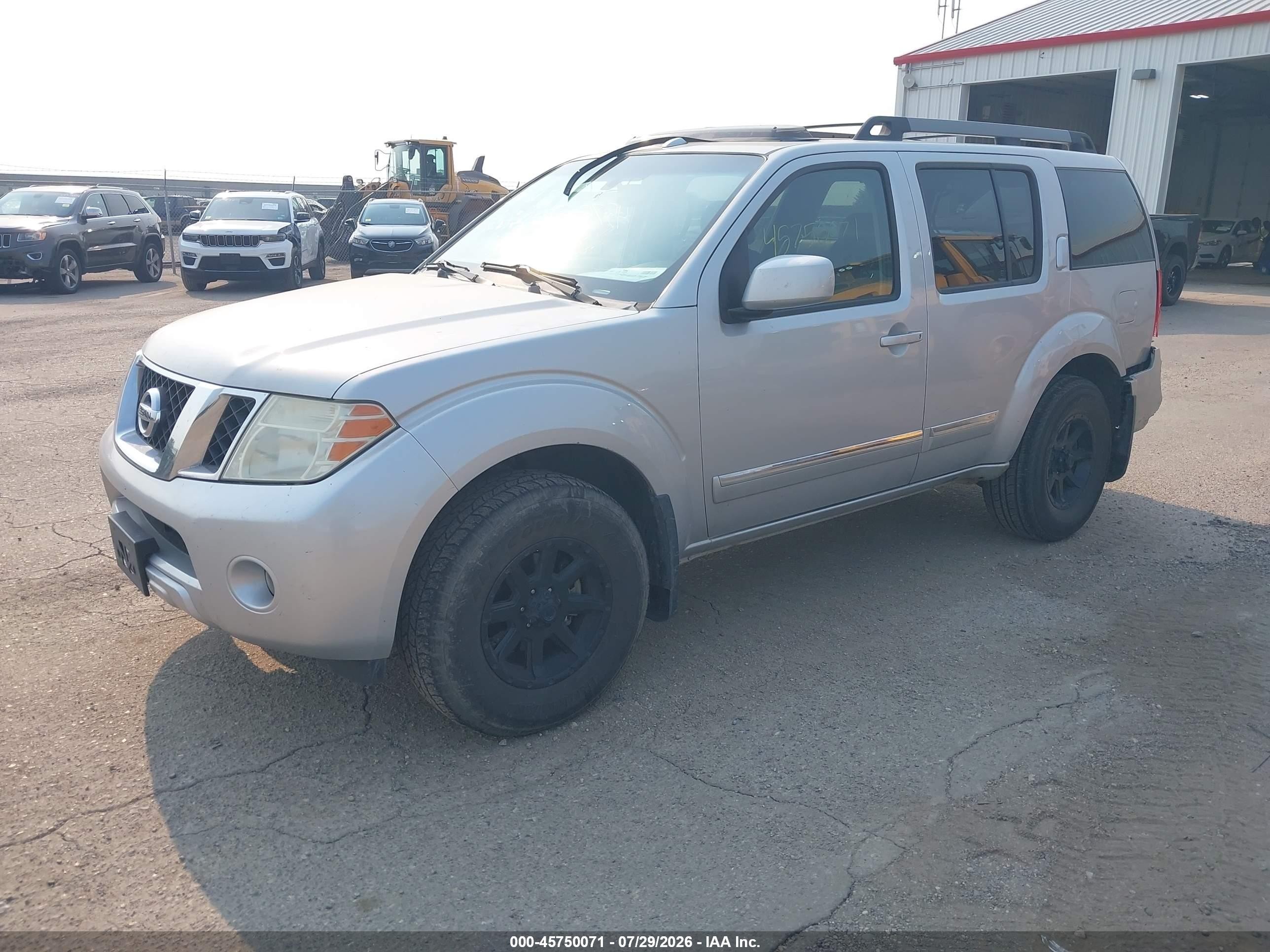 2008 Nissan Pathfinder Le Silver vin: 5N1AR18B78C659365