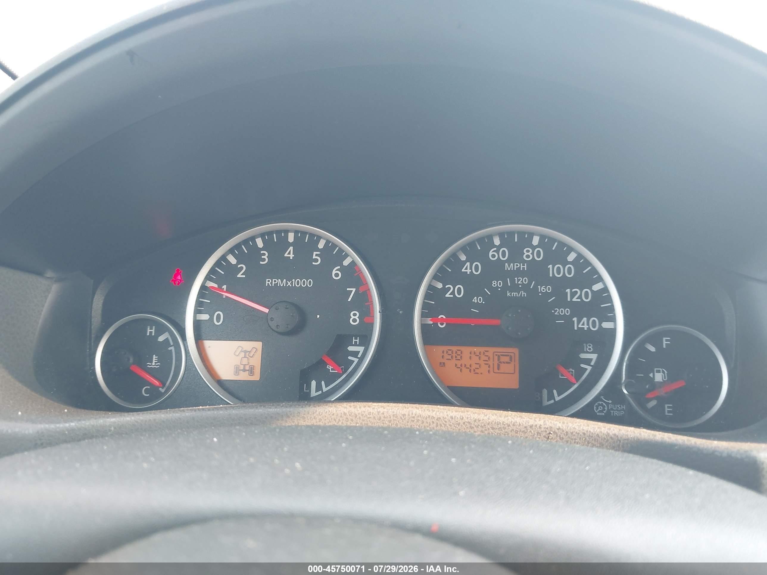 2008 Nissan Pathfinder Le Silver vin: 5N1AR18B78C659365