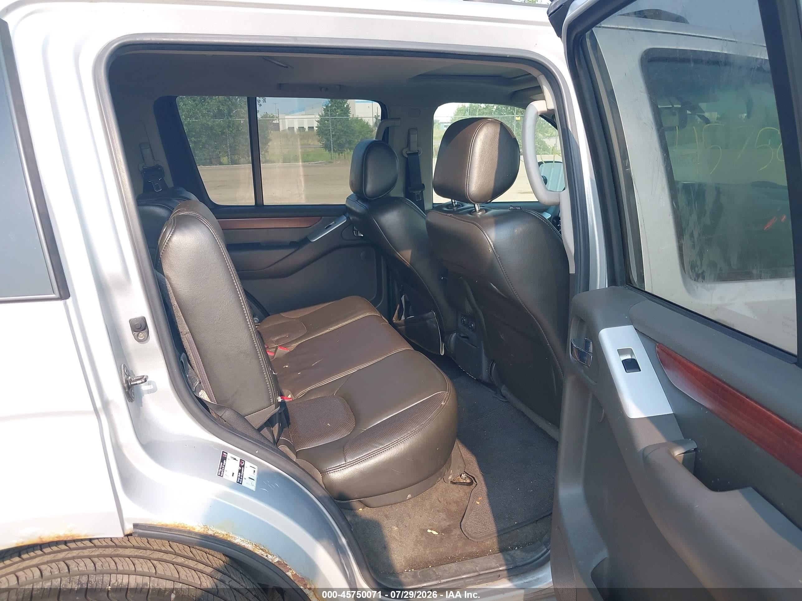 2008 Nissan Pathfinder Le Silver vin: 5N1AR18B78C659365