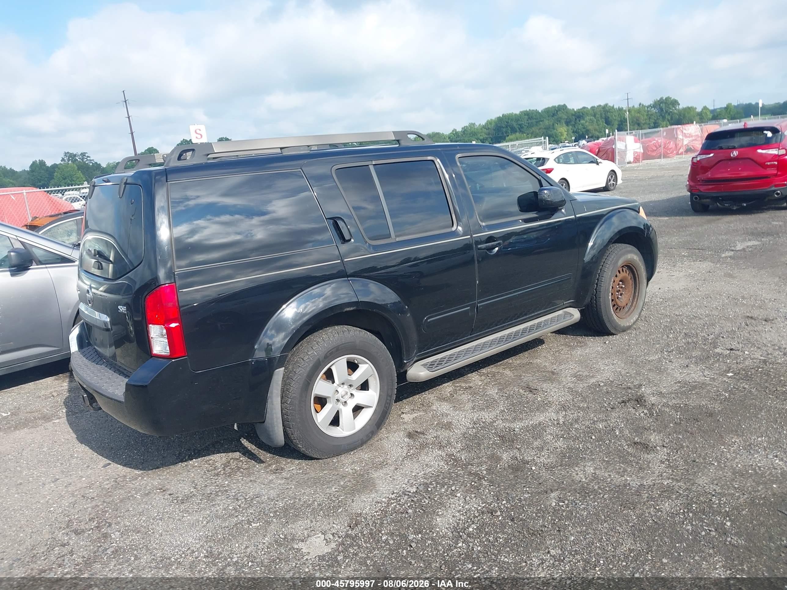 2008 Nissan Pathfinder Se Черный vin: 5N1AR18B88C604097