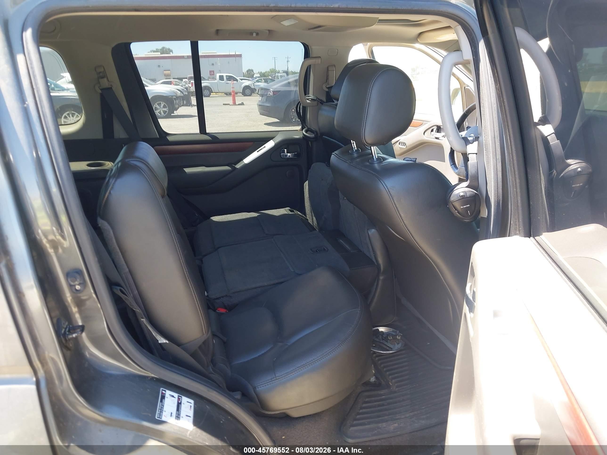 2008 Nissan Pathfinder Le Gray vin: 5N1AR18B88C617612