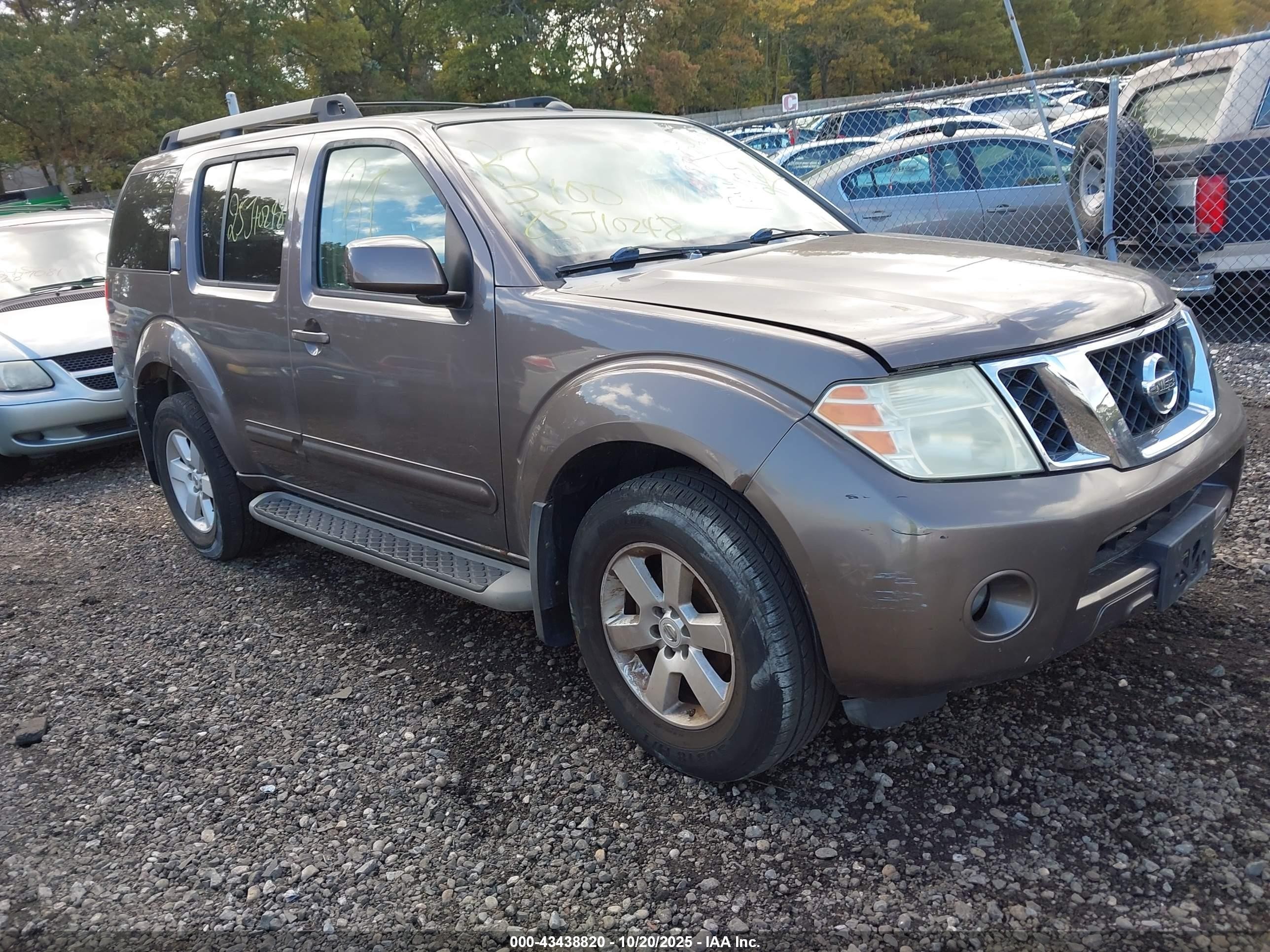 2008 Nissan Pathfinder Se Gold vin: 5N1AR18B88C648147
