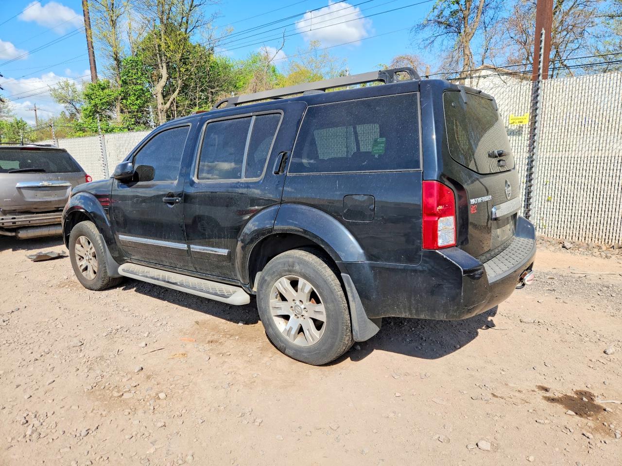 2008 Nissan Pathfinder S Black vin: 5N1AR18B88C652702