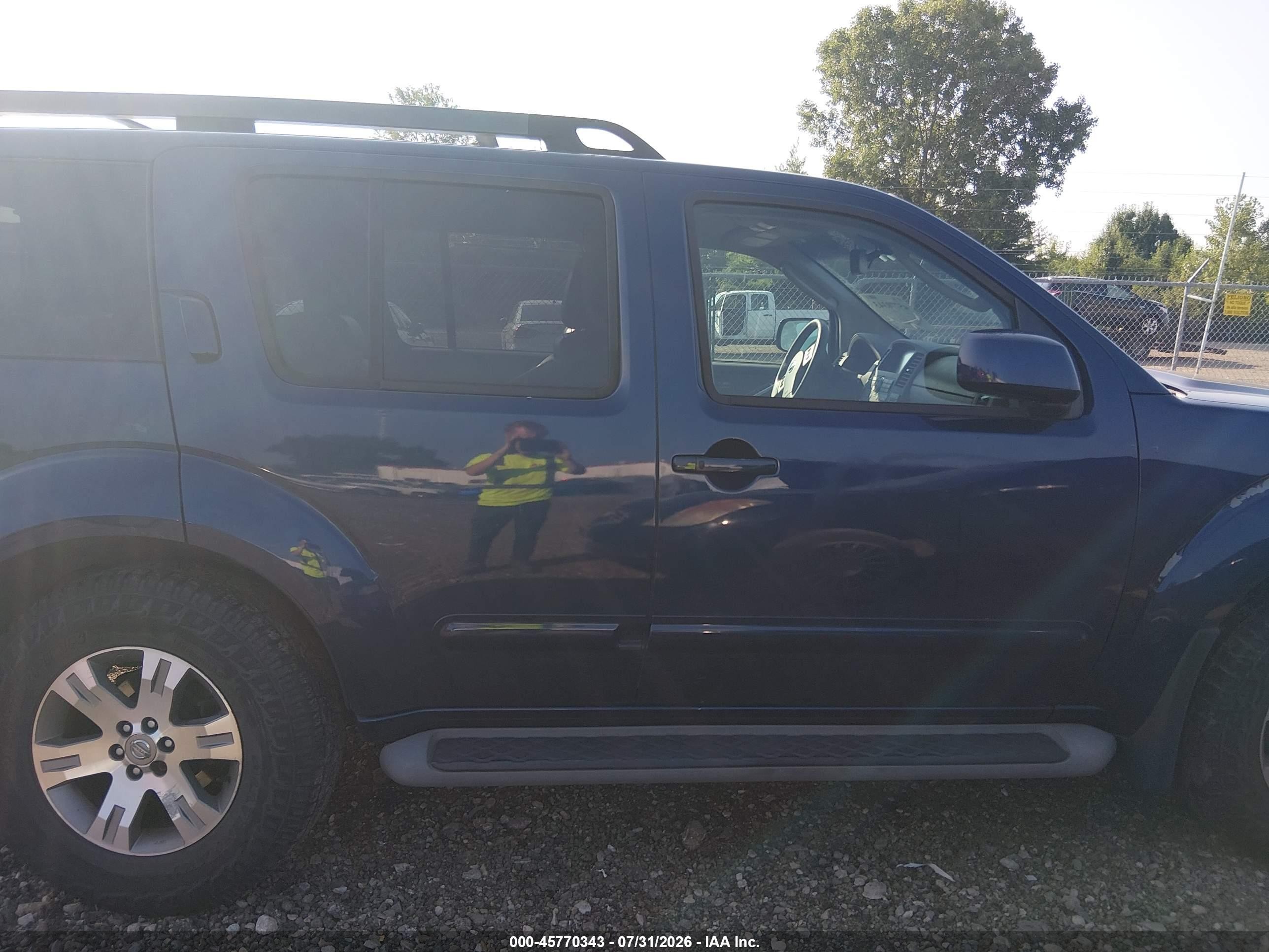 2009 Nissan Pathfinder Se Blue vin: 5N1AR18B99C611450