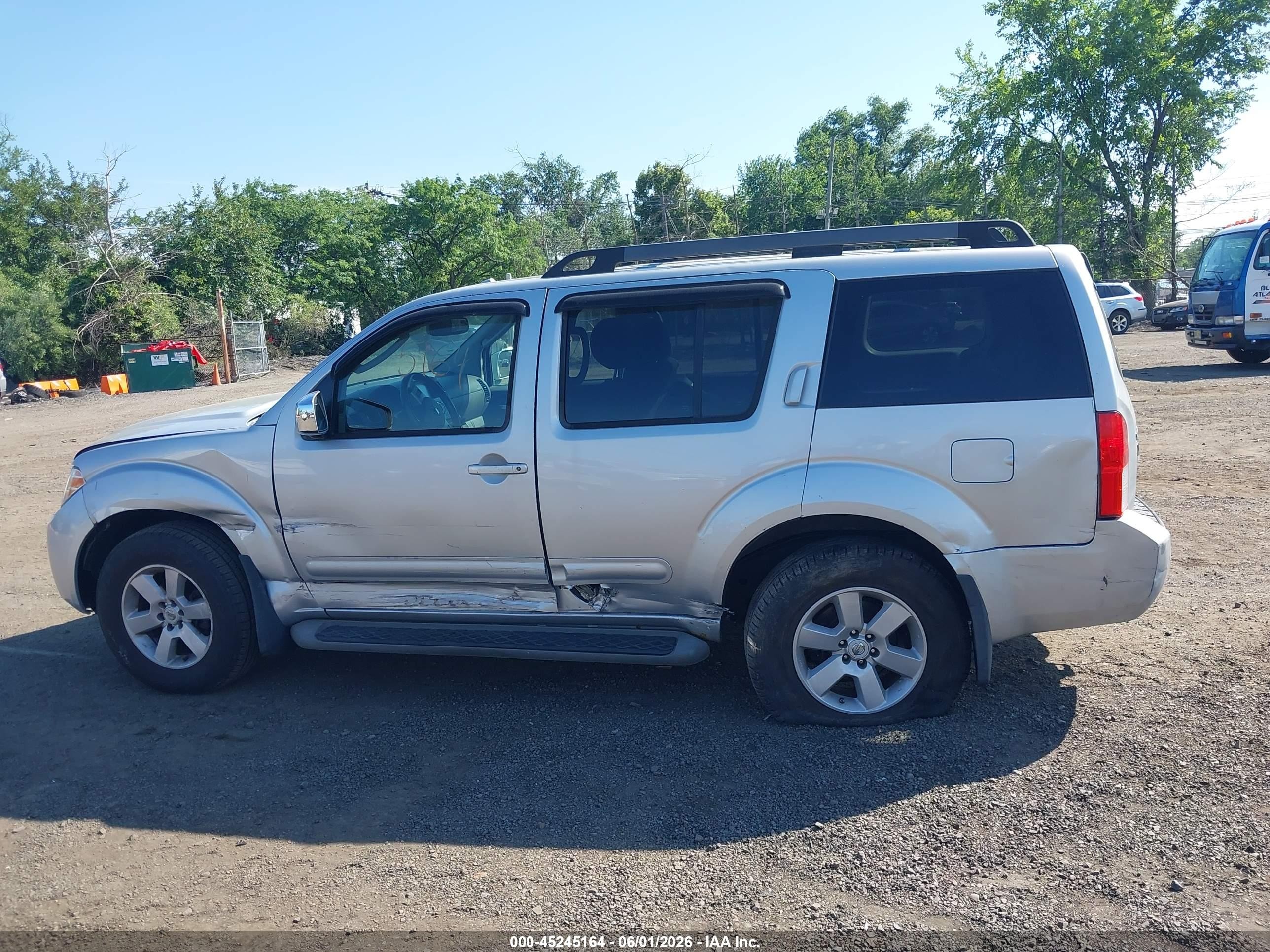 2008 Nissan Pathfinder Se Silver vin: 5N1AR18BX8C625906