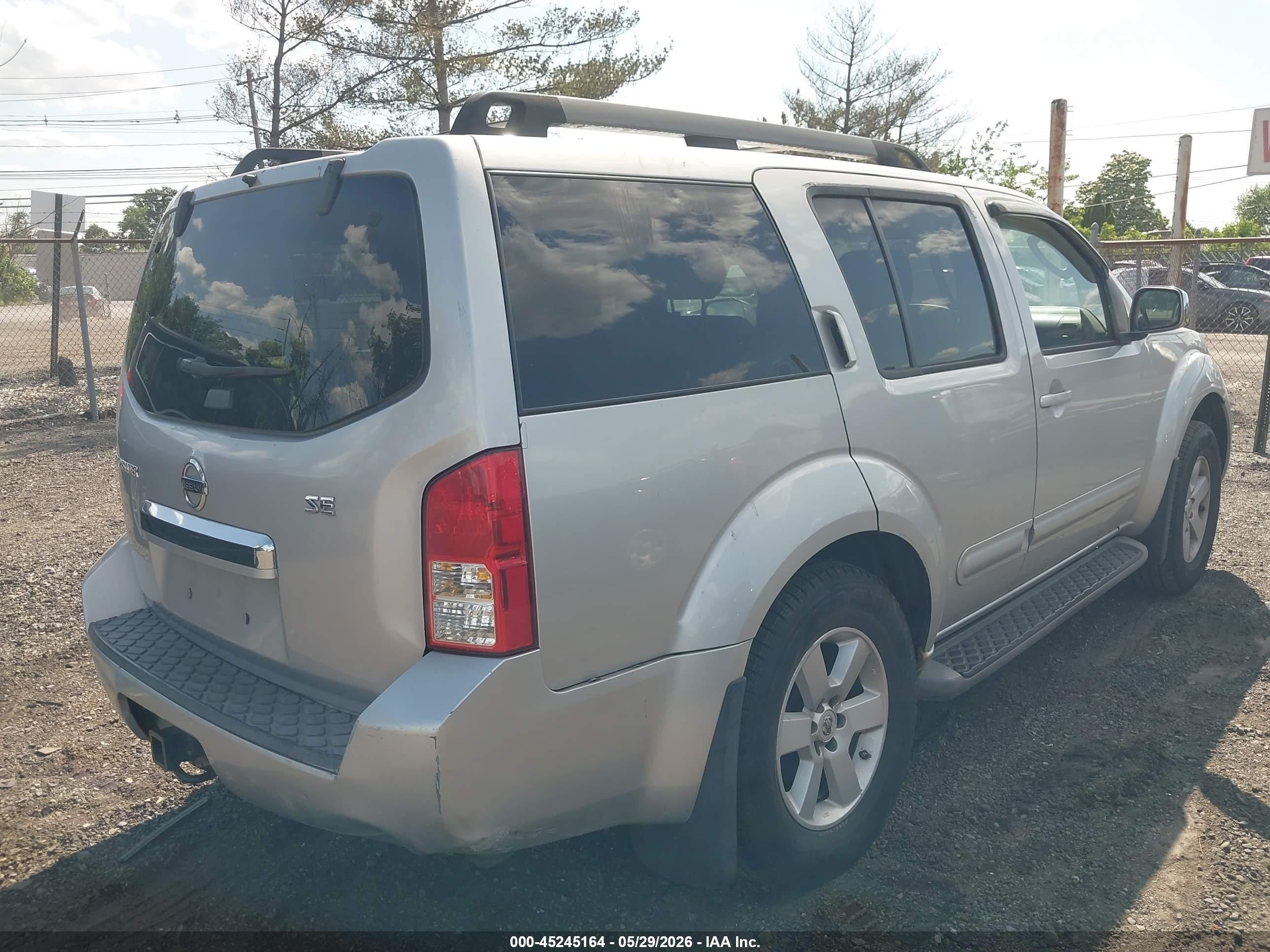 2008 Nissan Pathfinder Se Silver vin: 5N1AR18BX8C625906