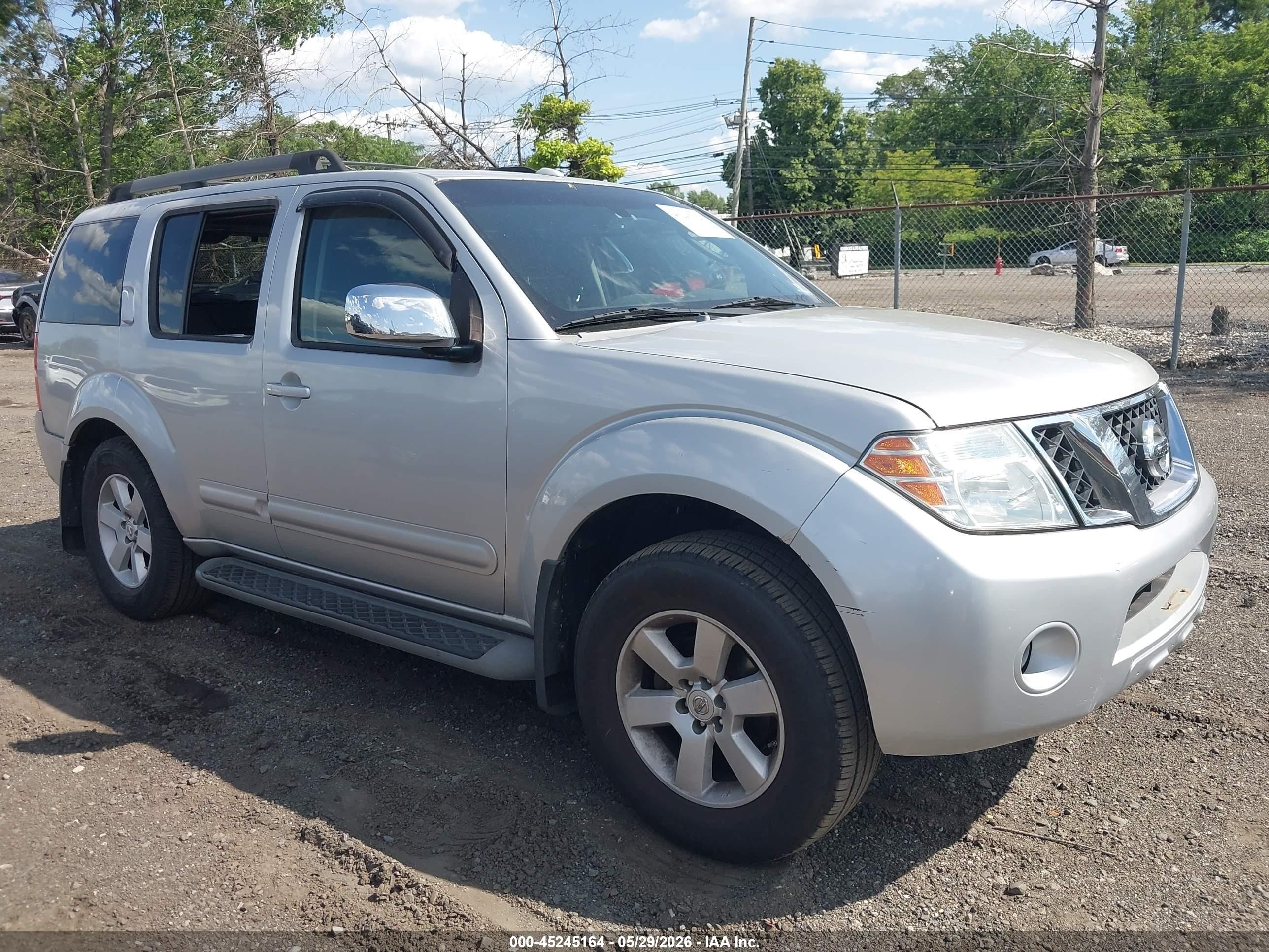 2008 Nissan Pathfinder Se Silver vin: 5N1AR18BX8C625906