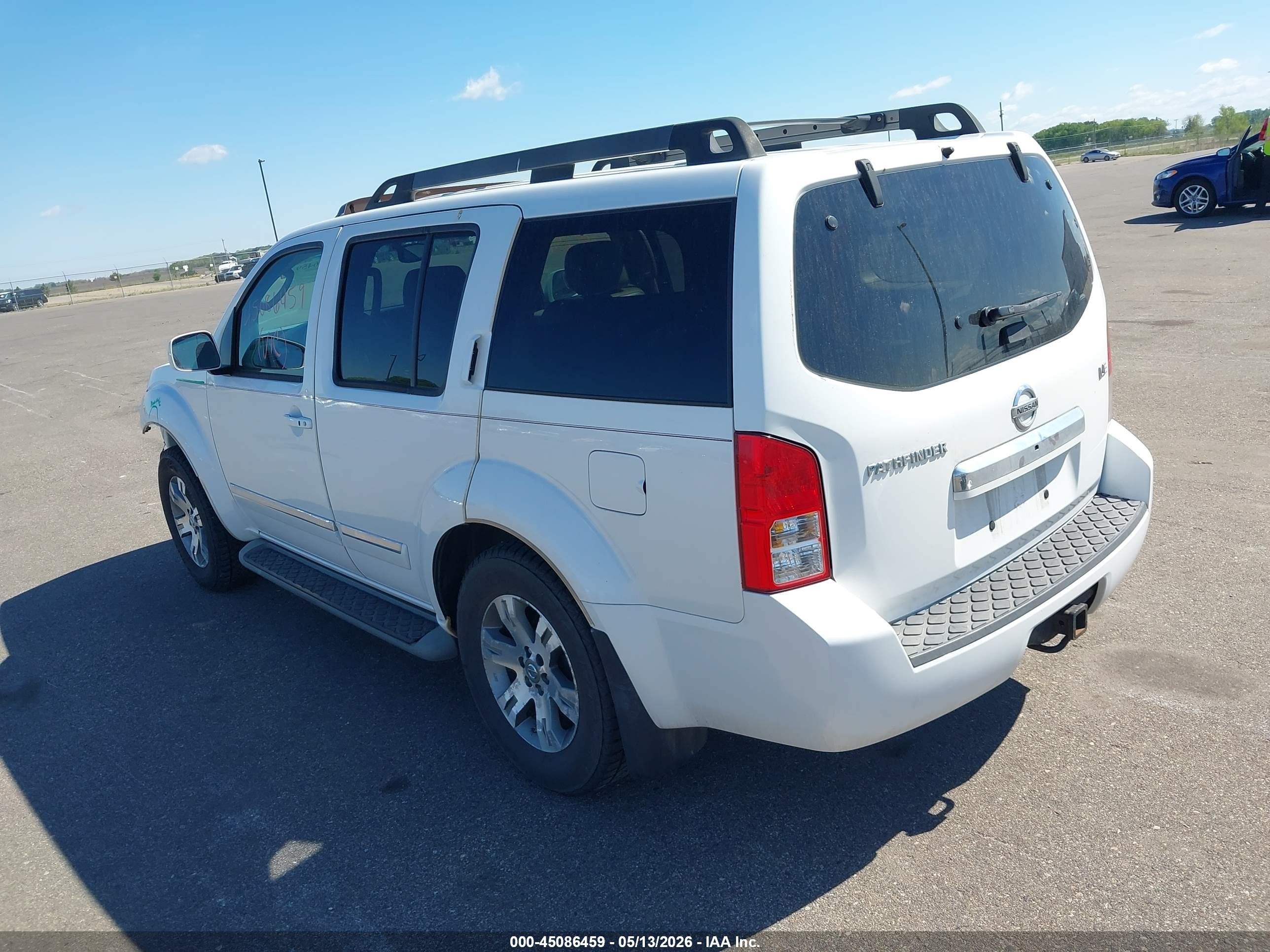 2008 Nissan Pathfinder Le White vin: 5N1AR18BX8C647565