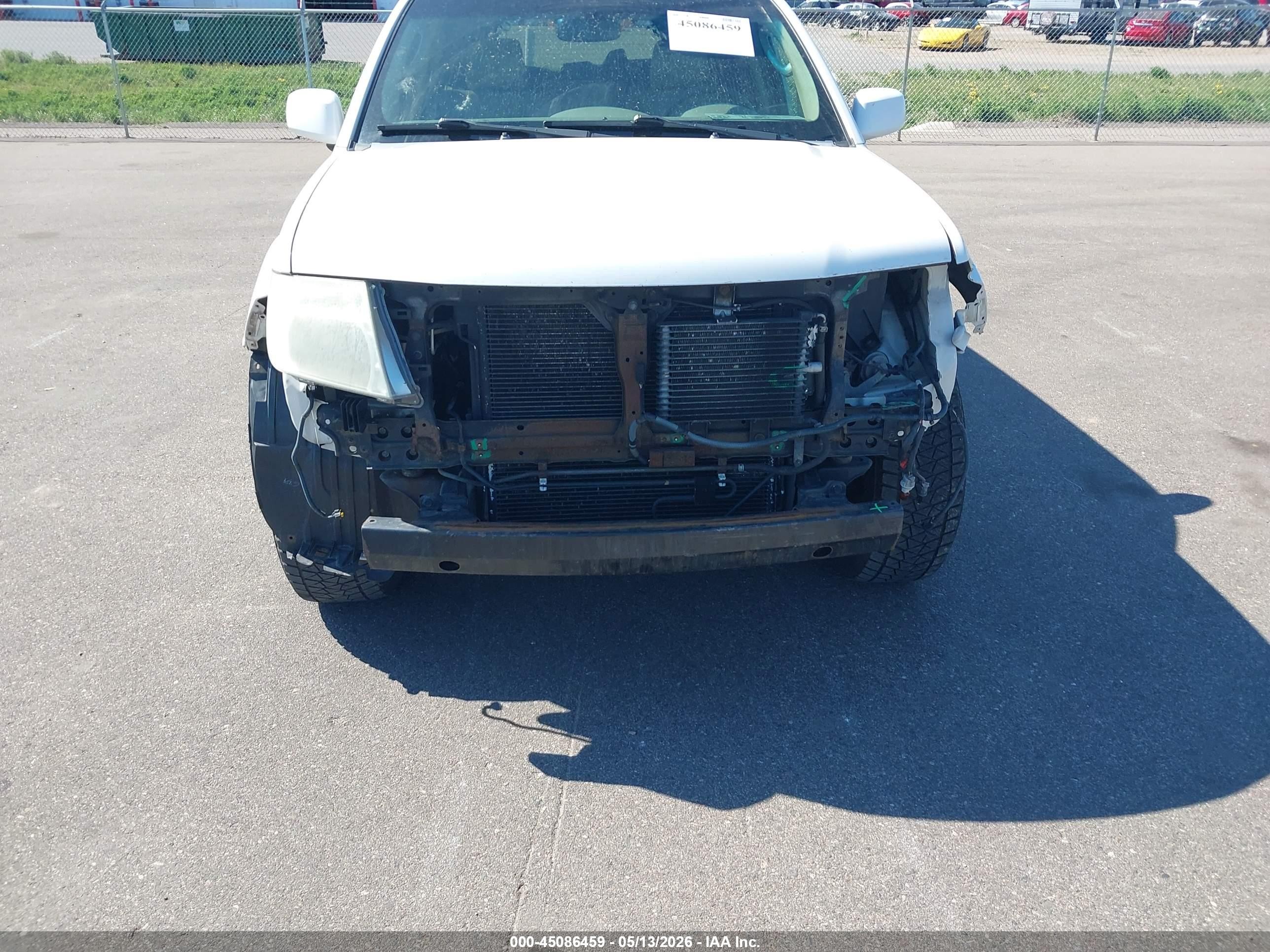 2008 Nissan Pathfinder Le White vin: 5N1AR18BX8C647565
