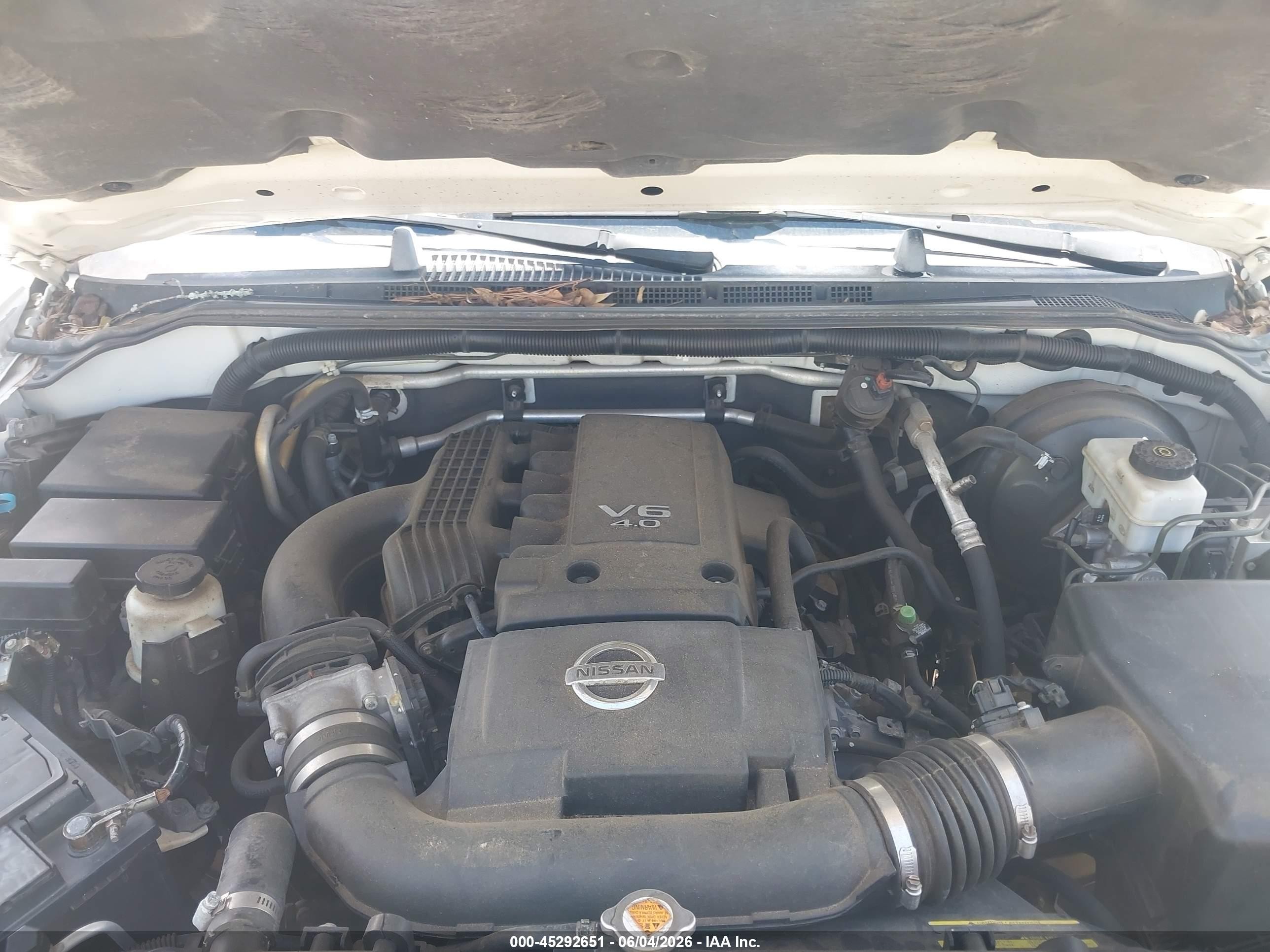 2006 Nissan Pathfinder Le White vin: 5N1AR18U06C615268