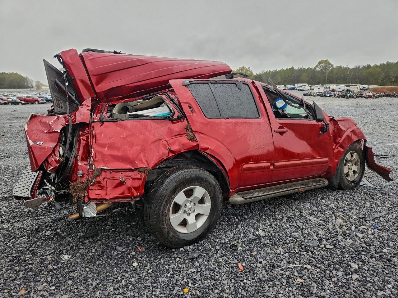 2006 Nissan Pathfinder S Red vin: 5N1AR18U06C631664