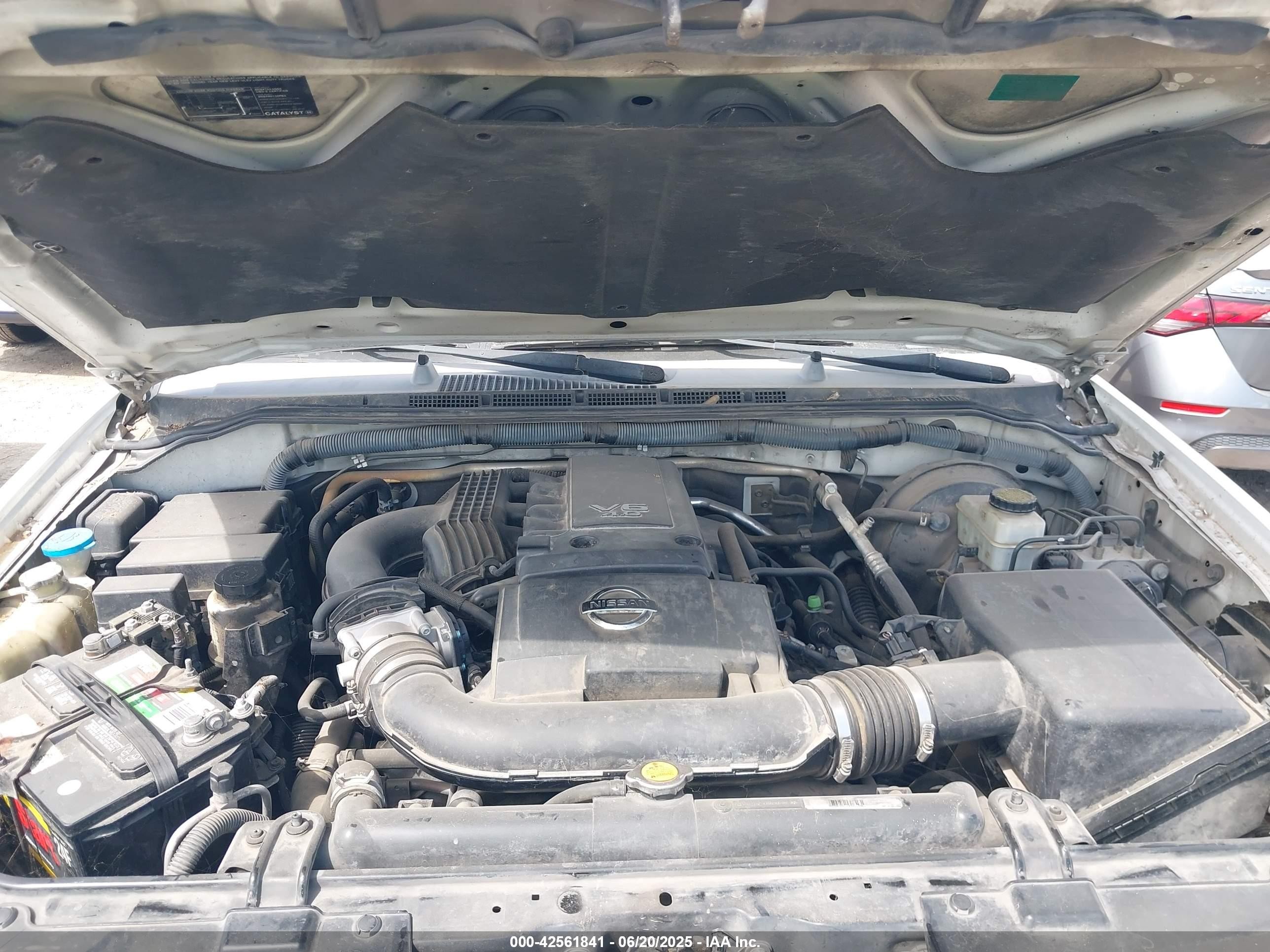 2008 Nissan Pathfinder S Белый vin: 5N1AR18U08C649181
