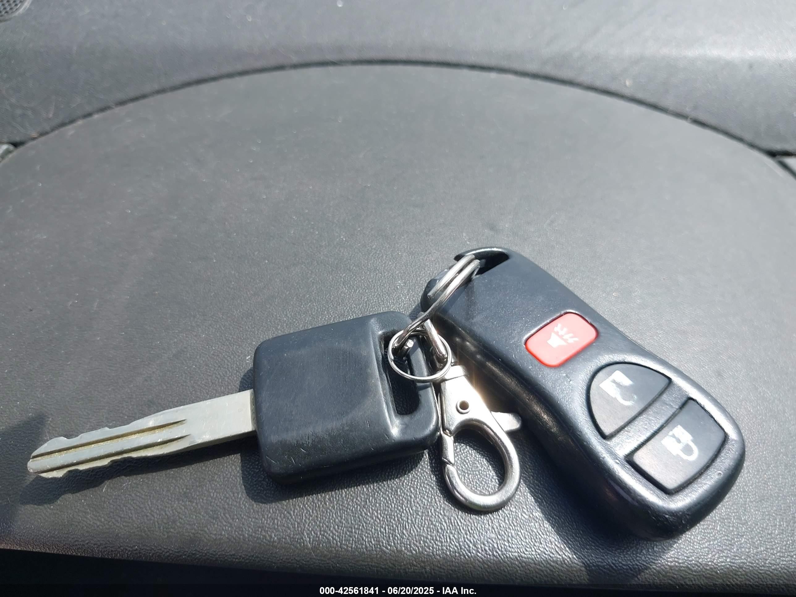 2008 Nissan Pathfinder S Белый vin: 5N1AR18U08C649181