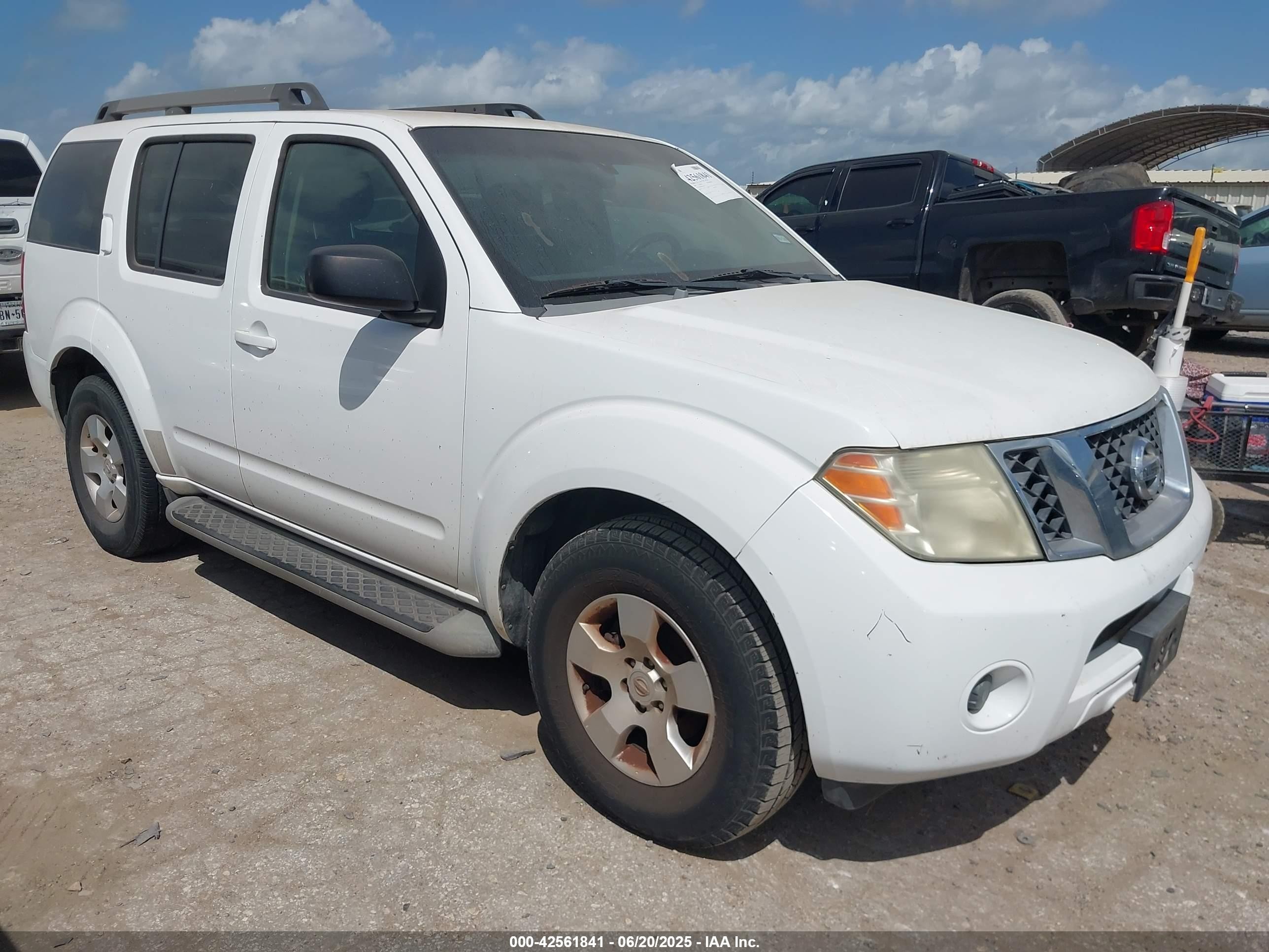 2008 Nissan Pathfinder S Белый vin: 5N1AR18U08C649181