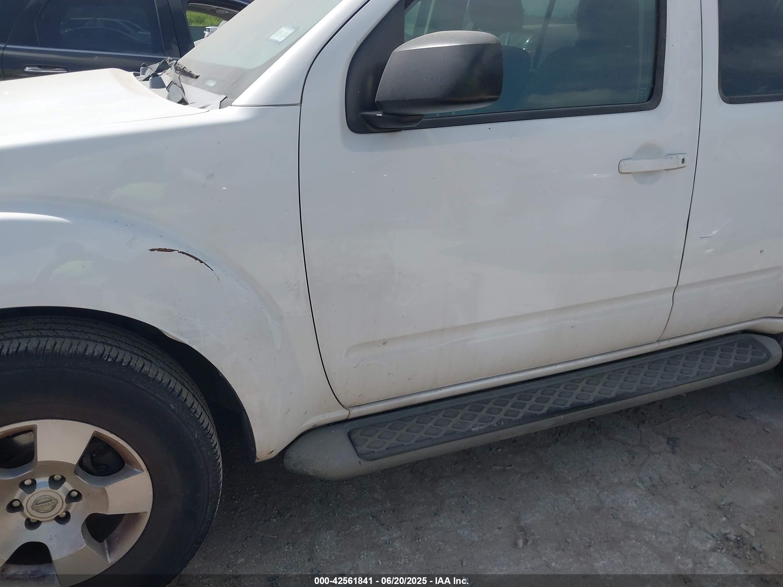 2008 Nissan Pathfinder S Белый vin: 5N1AR18U08C649181