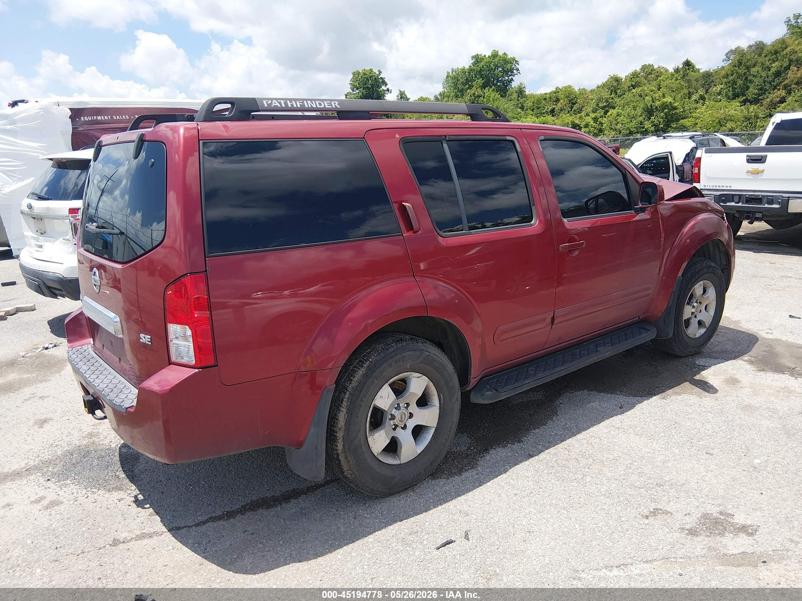 2007 Nissan Pathfinder Se Red vin: 5N1AR18U17C616284