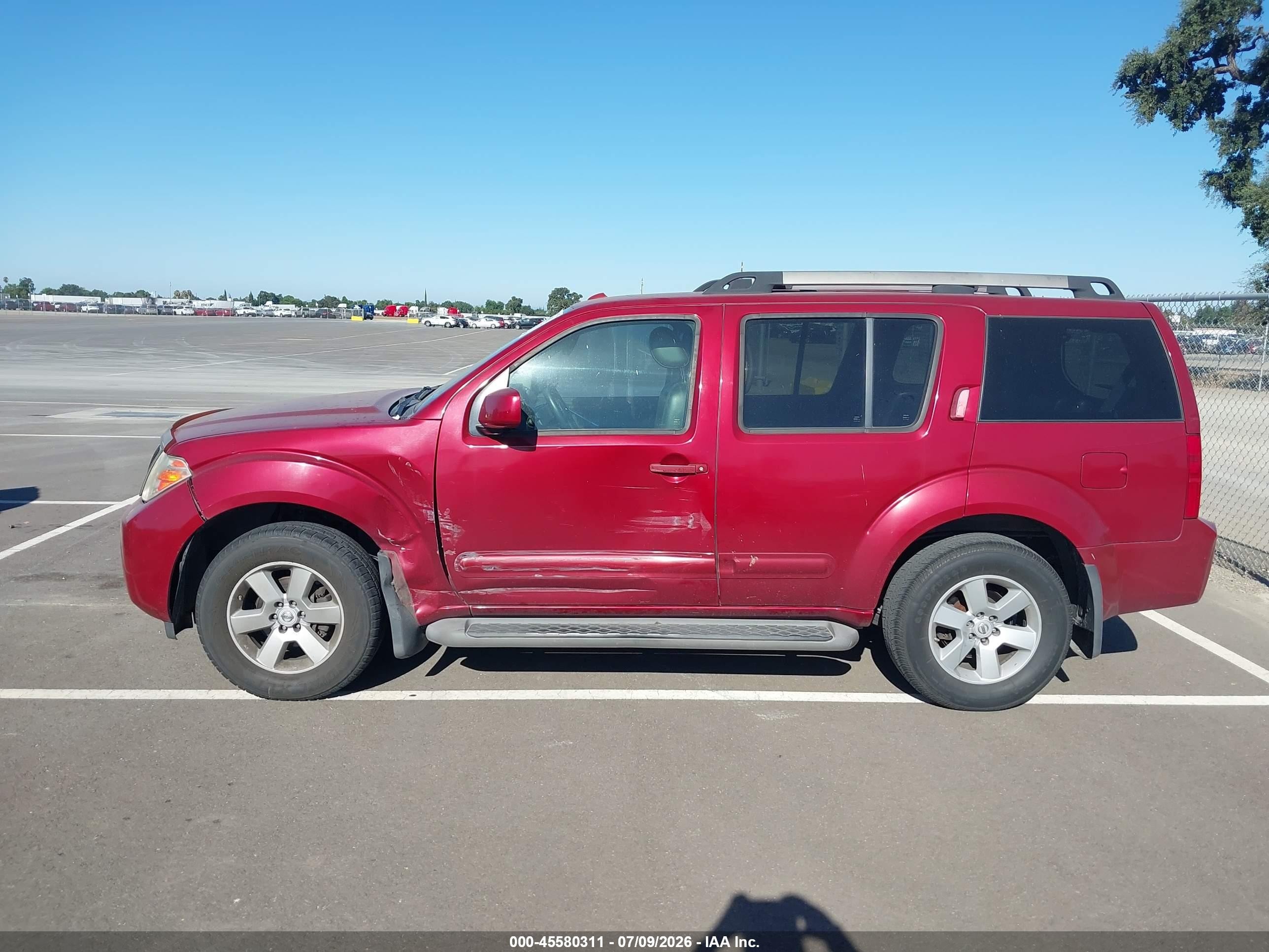 2008 Nissan Pathfinder Se Red vin: 5N1AR18U18C634995