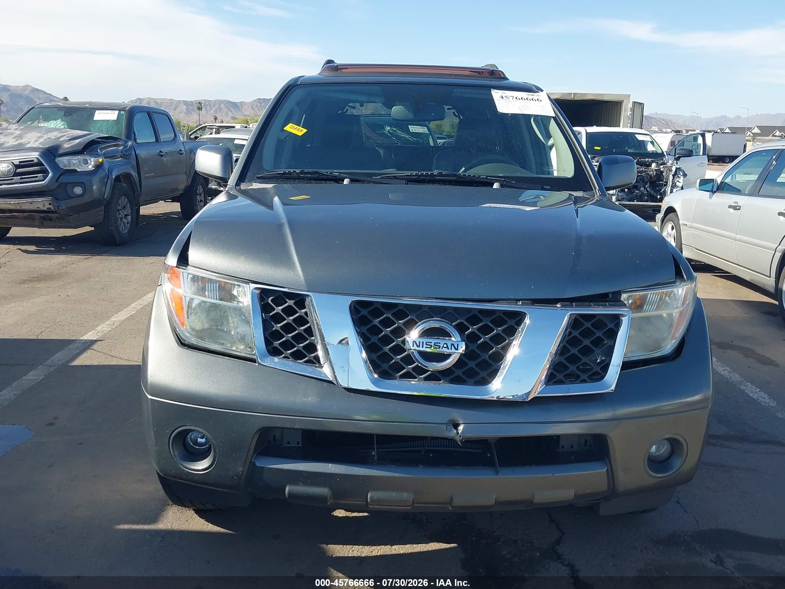 2007 Nissan Pathfinder Le Gray vin: 5N1AR18U27C628363