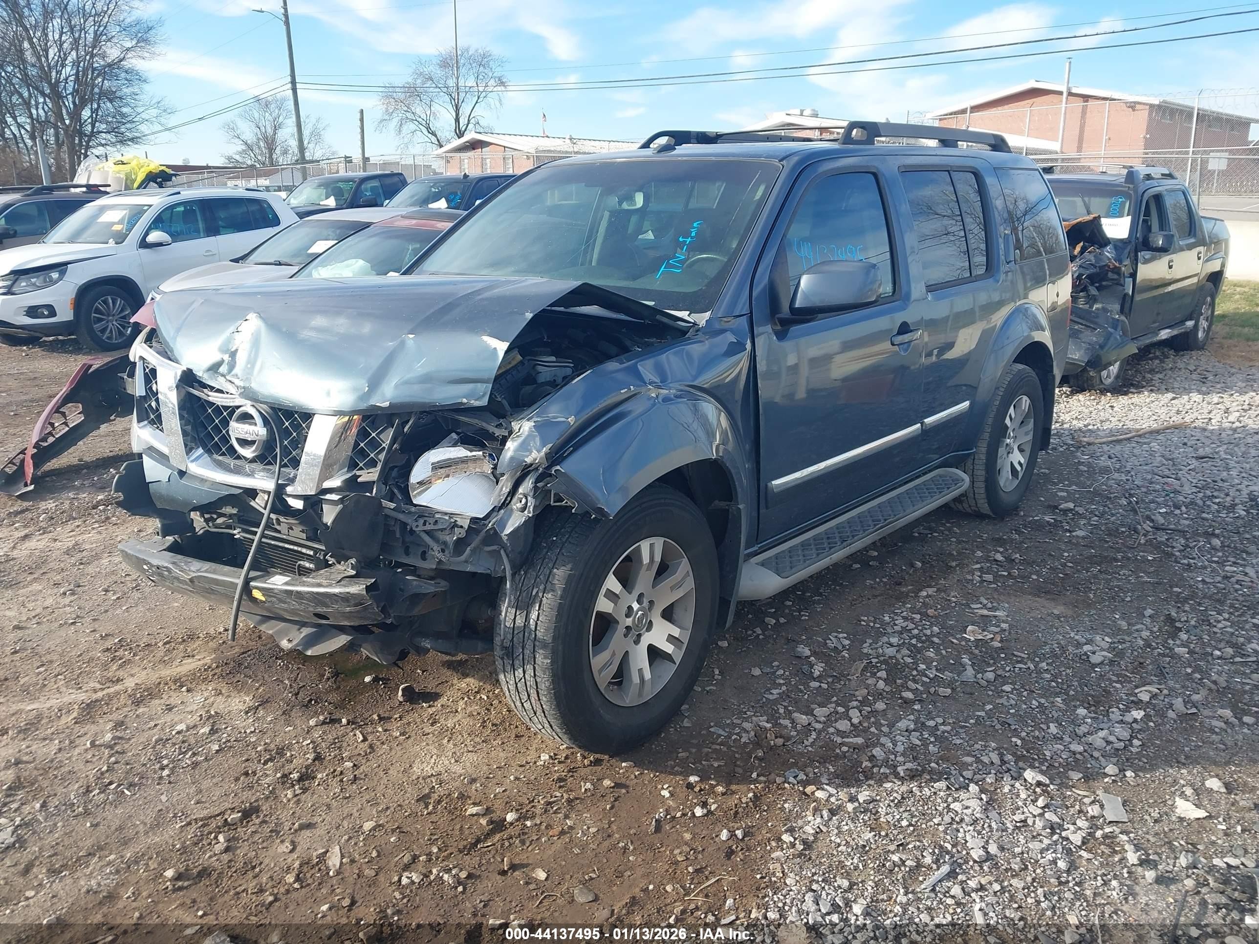 2008 Nissan Pathfinder Le Blue vin: 5N1AR18U28C652129