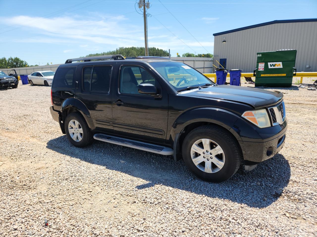 2005 Nissan Pathfinder Xe Black vin: 5N1AR18U35C783548