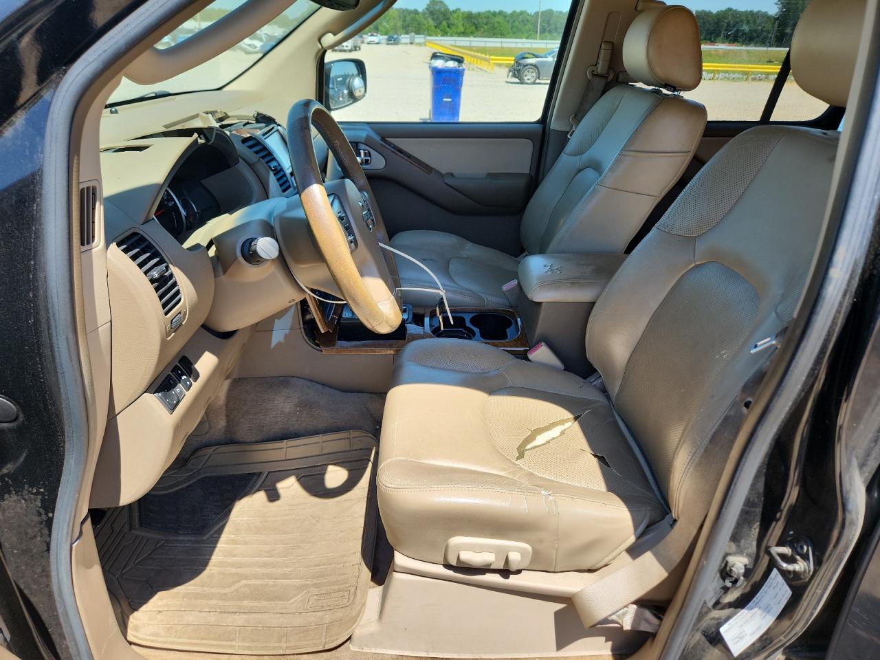 2005 Nissan Pathfinder Xe Black vin: 5N1AR18U35C783548