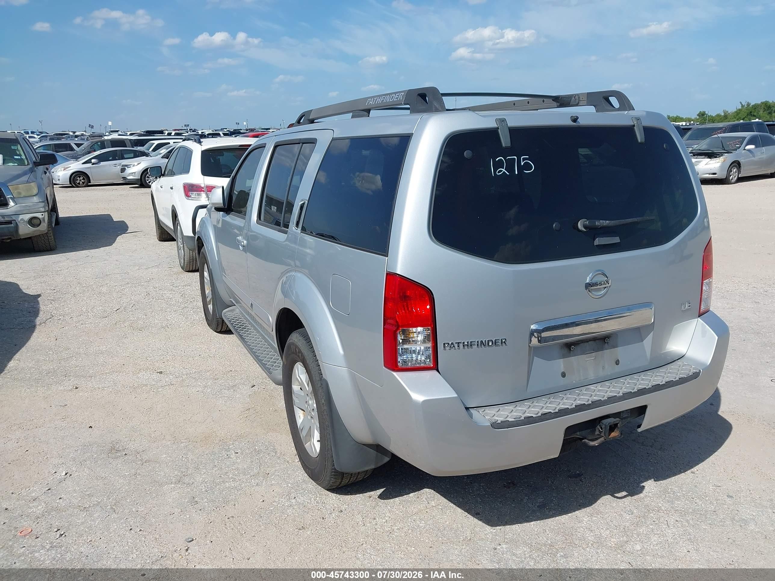 2007 Nissan Pathfinder Le Silver vin: 5N1AR18U37C621275