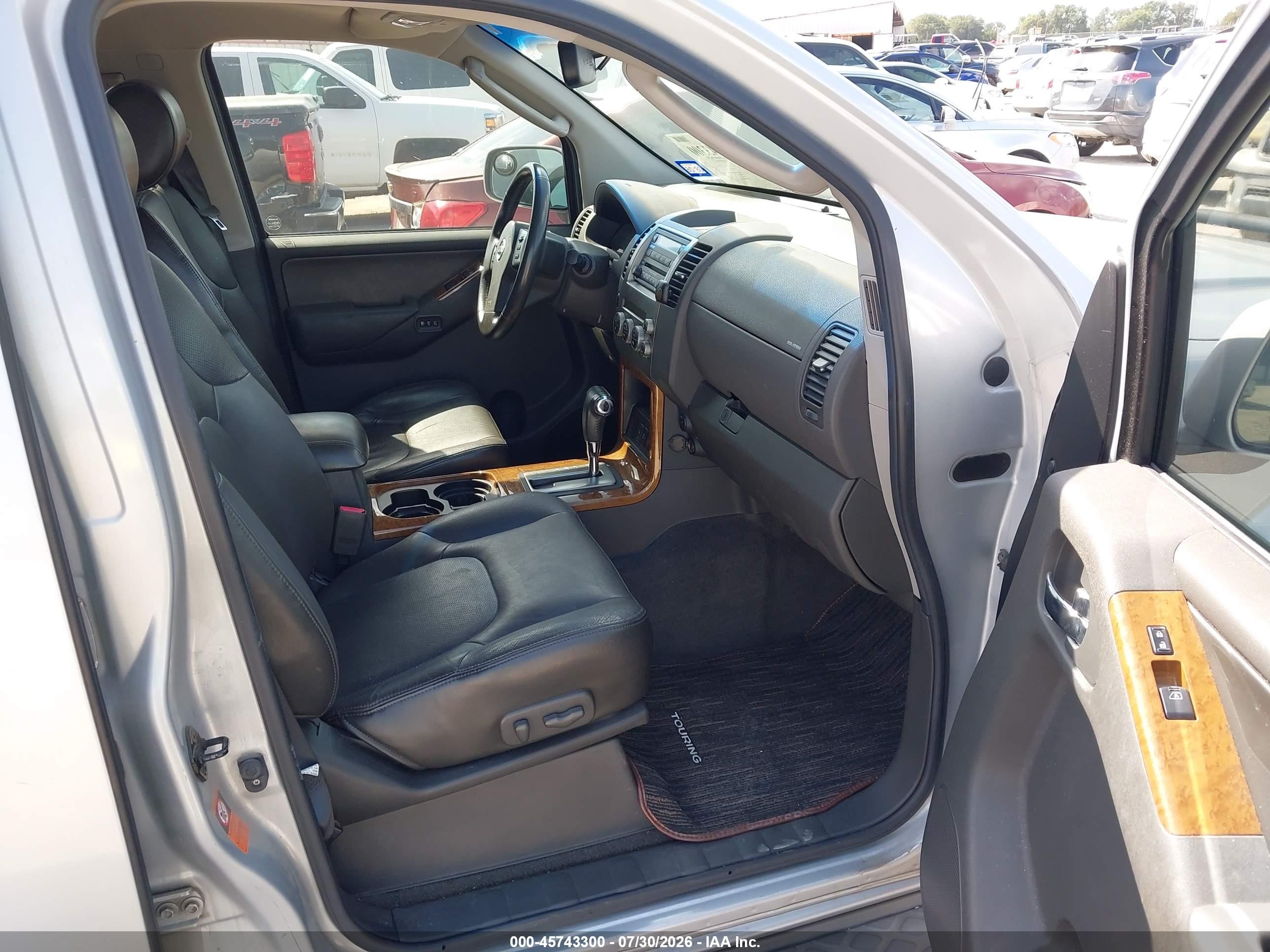 2007 Nissan Pathfinder Le Silver vin: 5N1AR18U37C621275