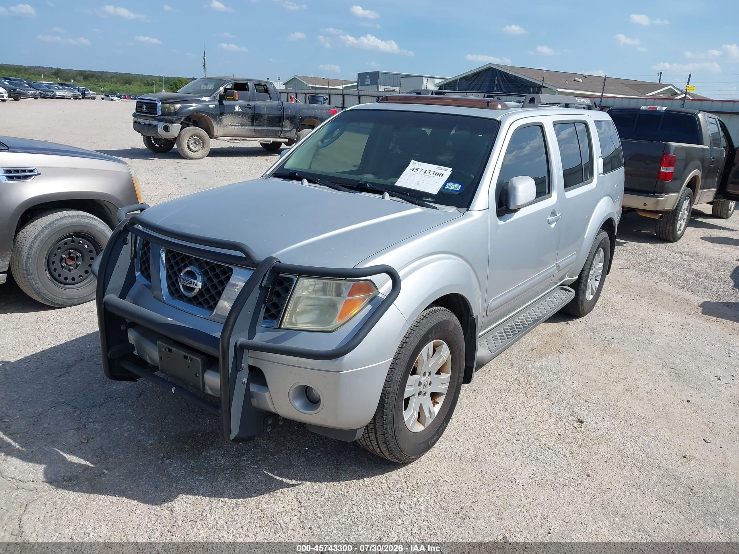 2007 Nissan Pathfinder Le Silver vin: 5N1AR18U37C621275