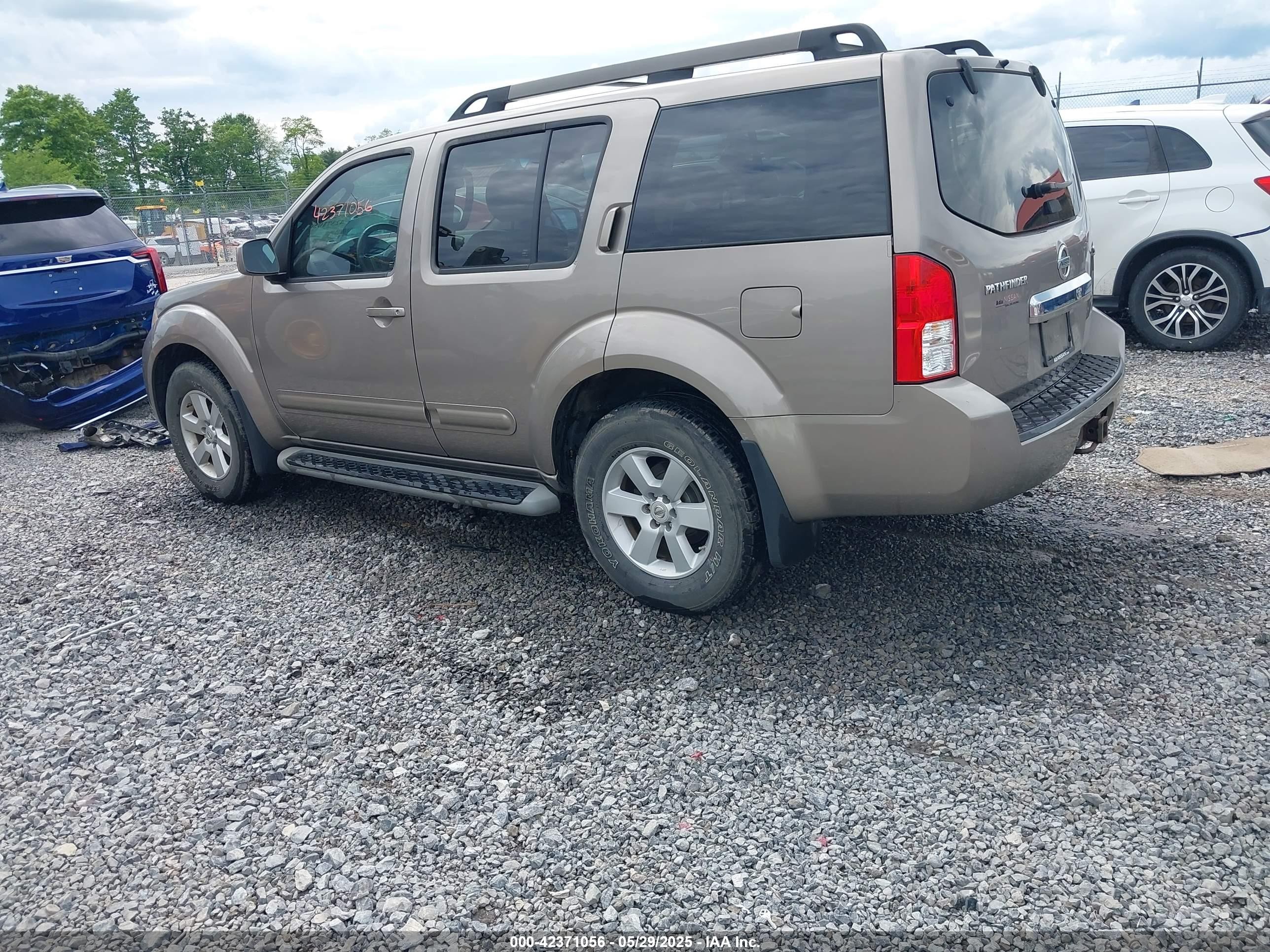 2008 Nissan Pathfinder Se Золотой vin: 5N1AR18U38C650857