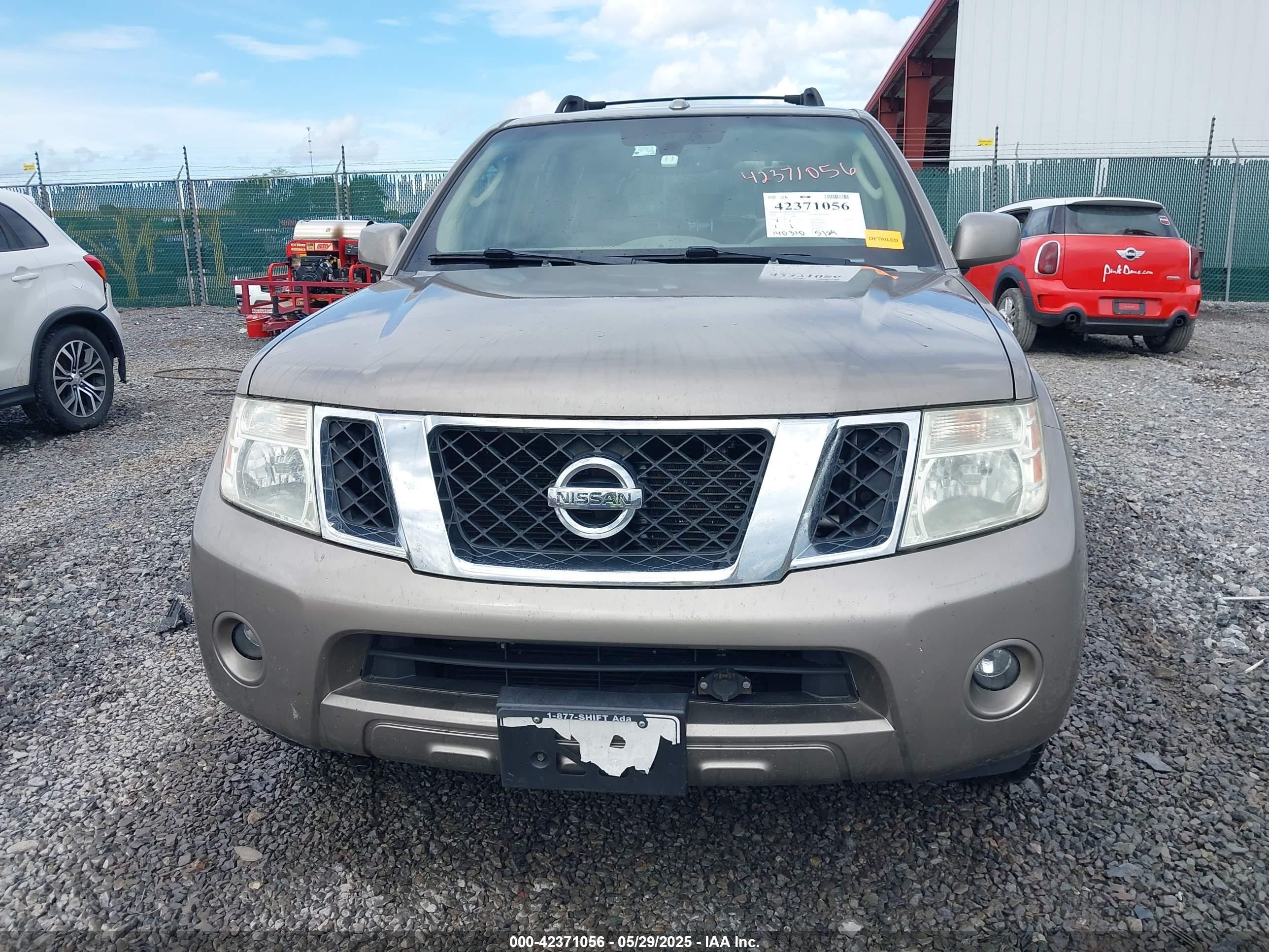 2008 Nissan Pathfinder Se Золотой vin: 5N1AR18U38C650857