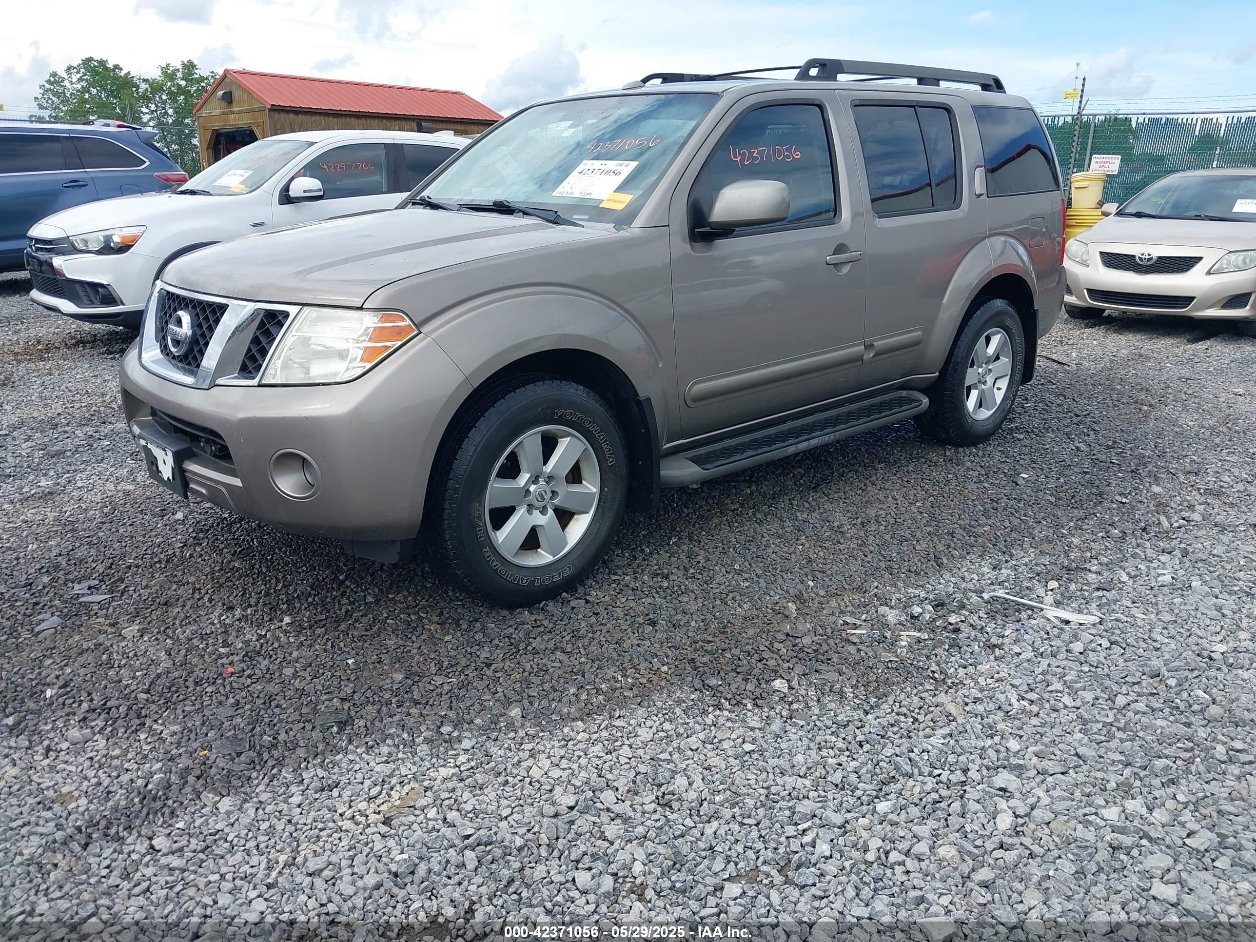 2008 Nissan Pathfinder Se Золотой vin: 5N1AR18U38C650857