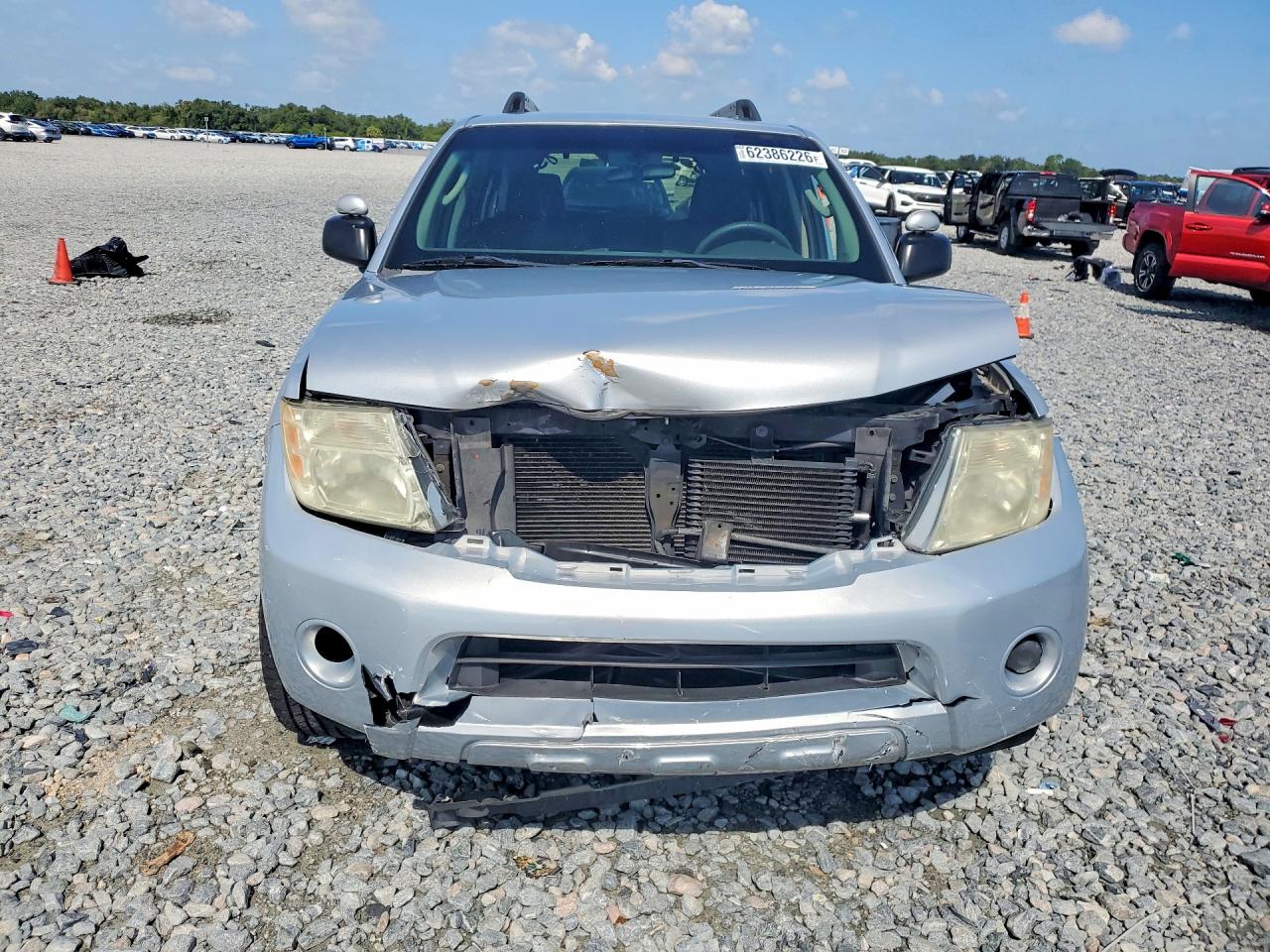 2008 Nissan Pathfinder S Silver vin: 5N1AR18U38C667125