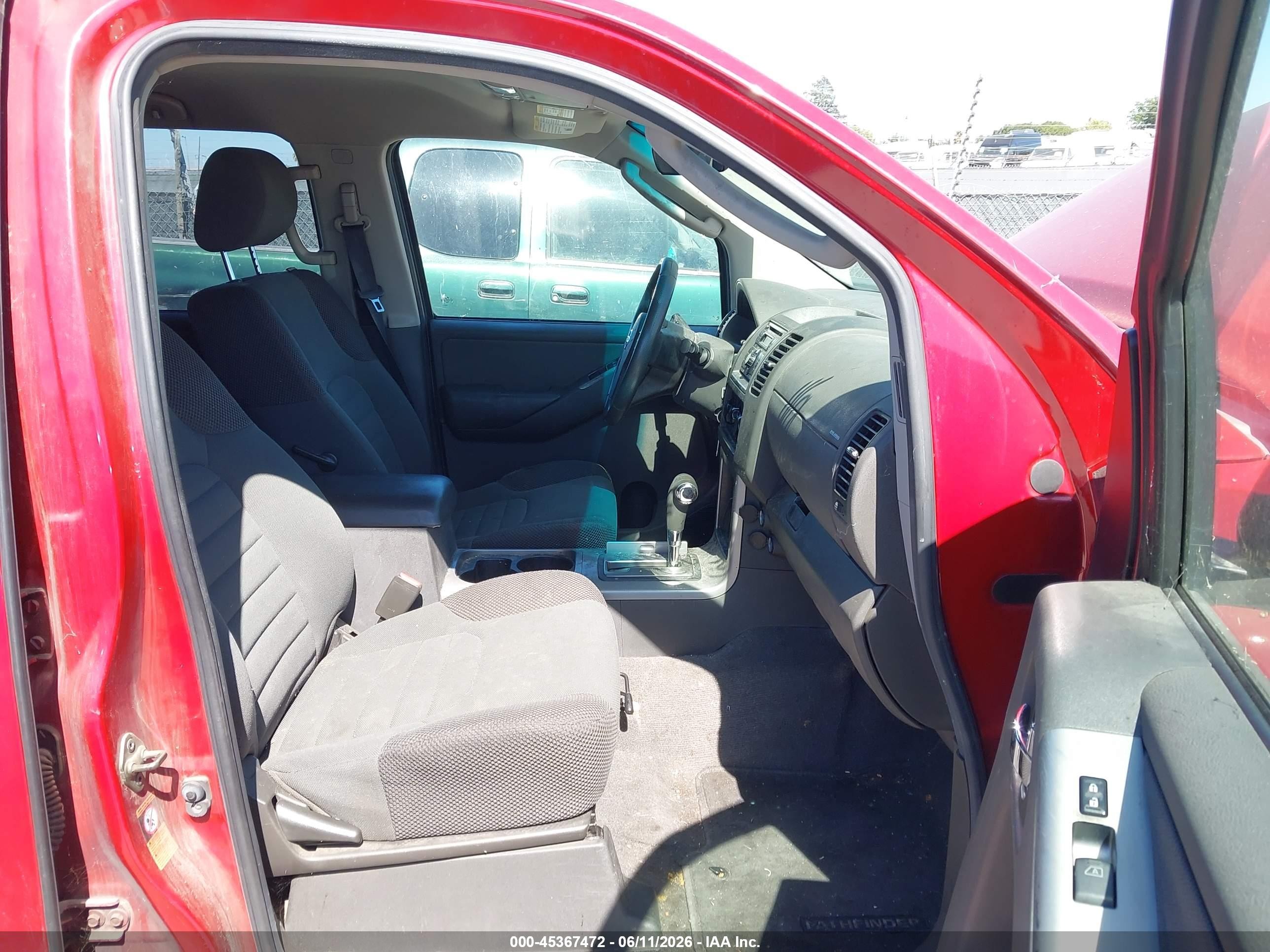 2009 Nissan Pathfinder S Maroon vin: 5N1AR18U39C601126