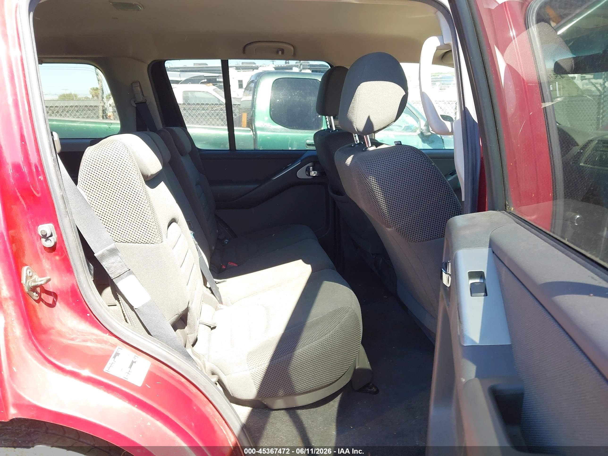 2009 Nissan Pathfinder S Maroon vin: 5N1AR18U39C601126