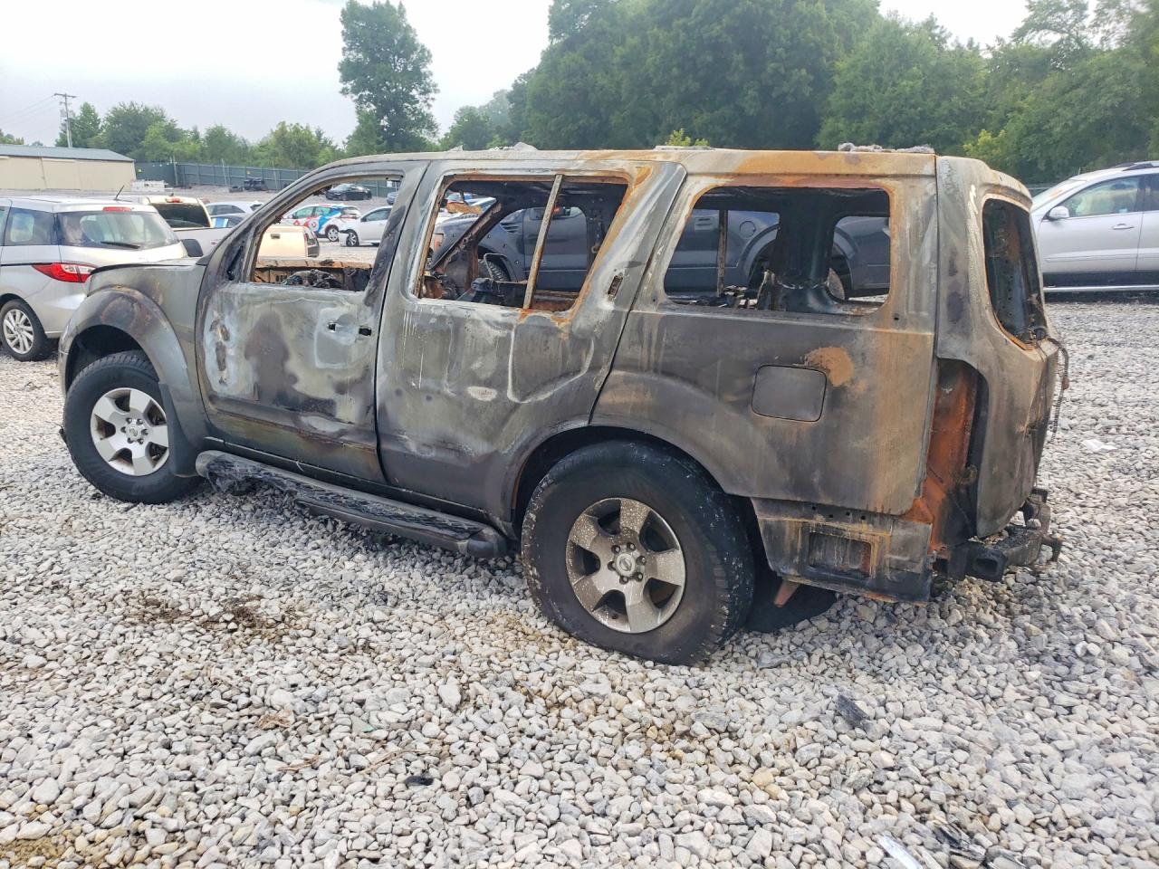 2006 Nissan Pathfinder S Burn vin: 5N1AR18U46C603060