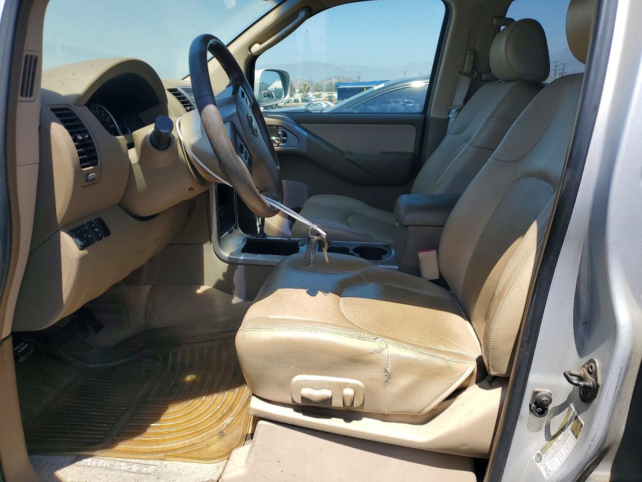 2006 Nissan Pathfinder S Silver vin: 5N1AR18U46C674601