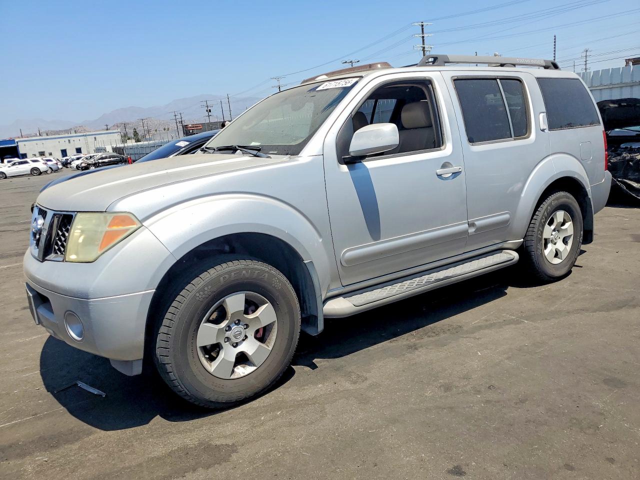 2006 Nissan Pathfinder S Silver vin: 5N1AR18U46C674601
