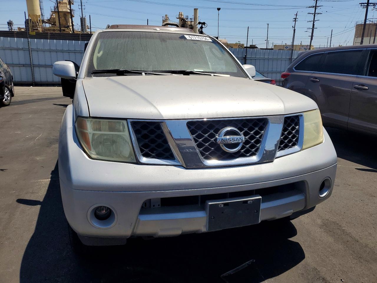 2006 Nissan Pathfinder S Silver vin: 5N1AR18U46C674601