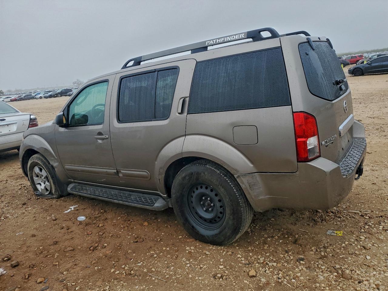 2007 Niss Pathfinder Le Желто-коричневый vin: 5N1AR18U47C646976