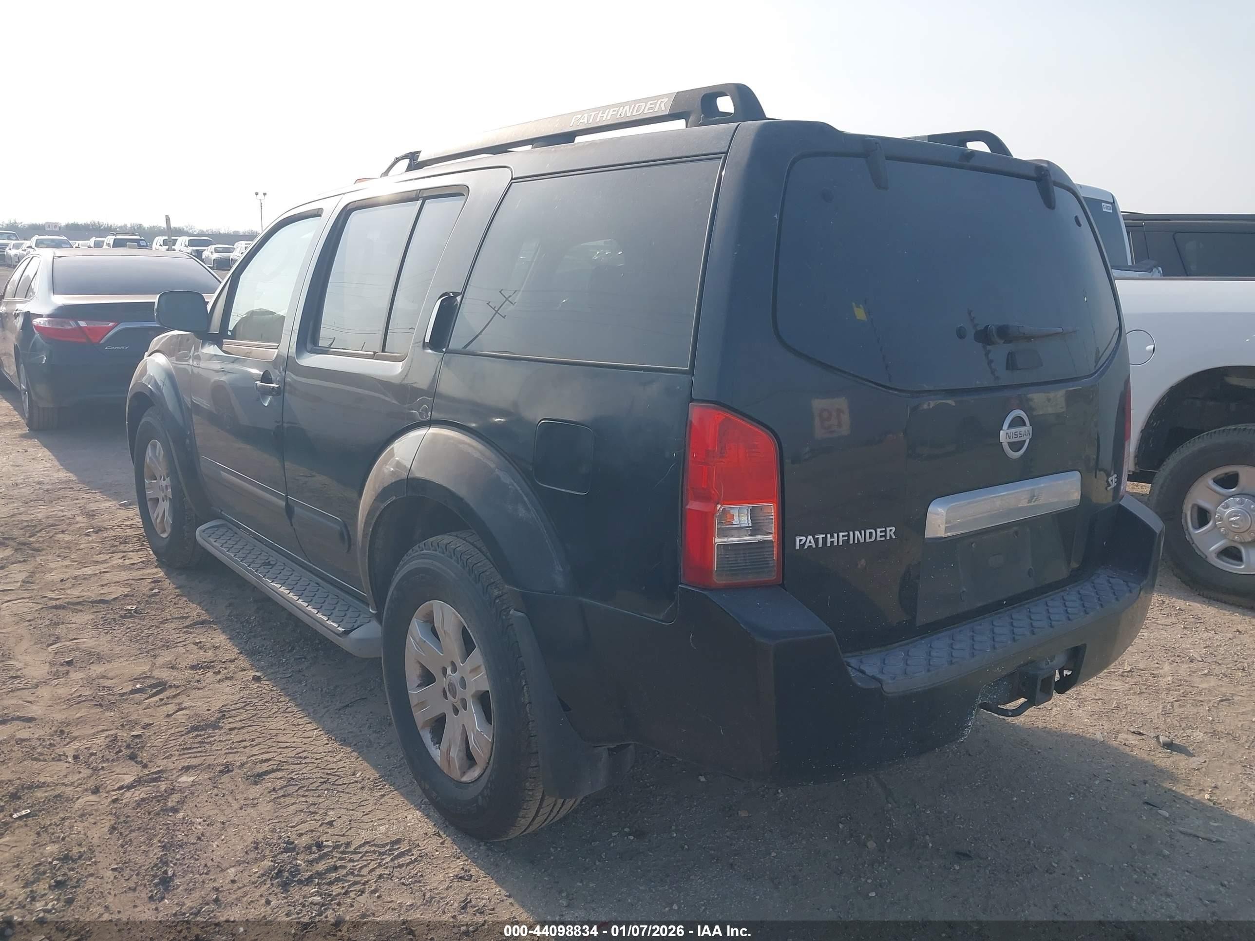2005 Nissan Pathfinder Se Black vin: 5N1AR18U55C752768